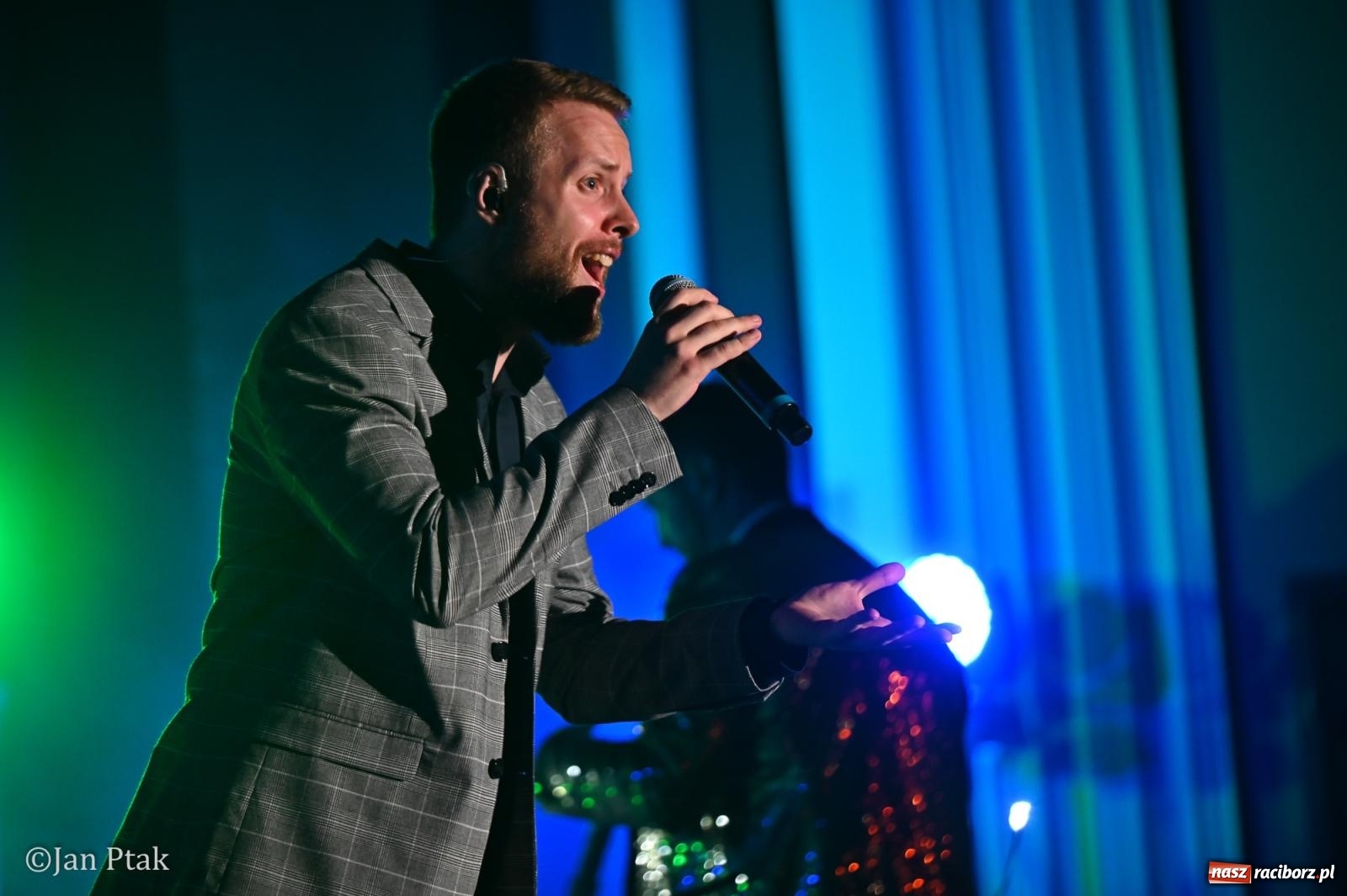 Zdjęcie w galerii na portalu naszraciborz.pl: Jedyny taki koncert w Polsce porwał publiczność w Raciborskim Centrum Kultury [FOTO i WIDEO] wiadomości z regionu
