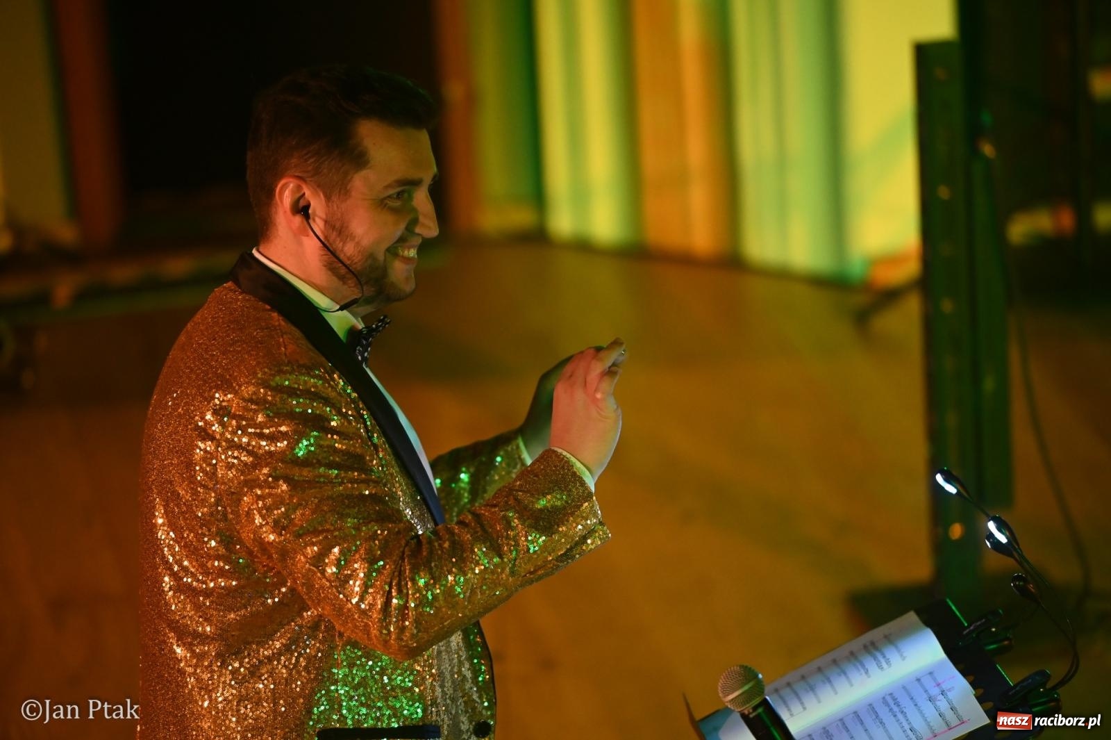 Zdjęcie w galerii na portalu naszraciborz.pl: Jedyny taki koncert w Polsce porwał publiczność w Raciborskim Centrum Kultury [FOTO i WIDEO] wiadomości z regionu