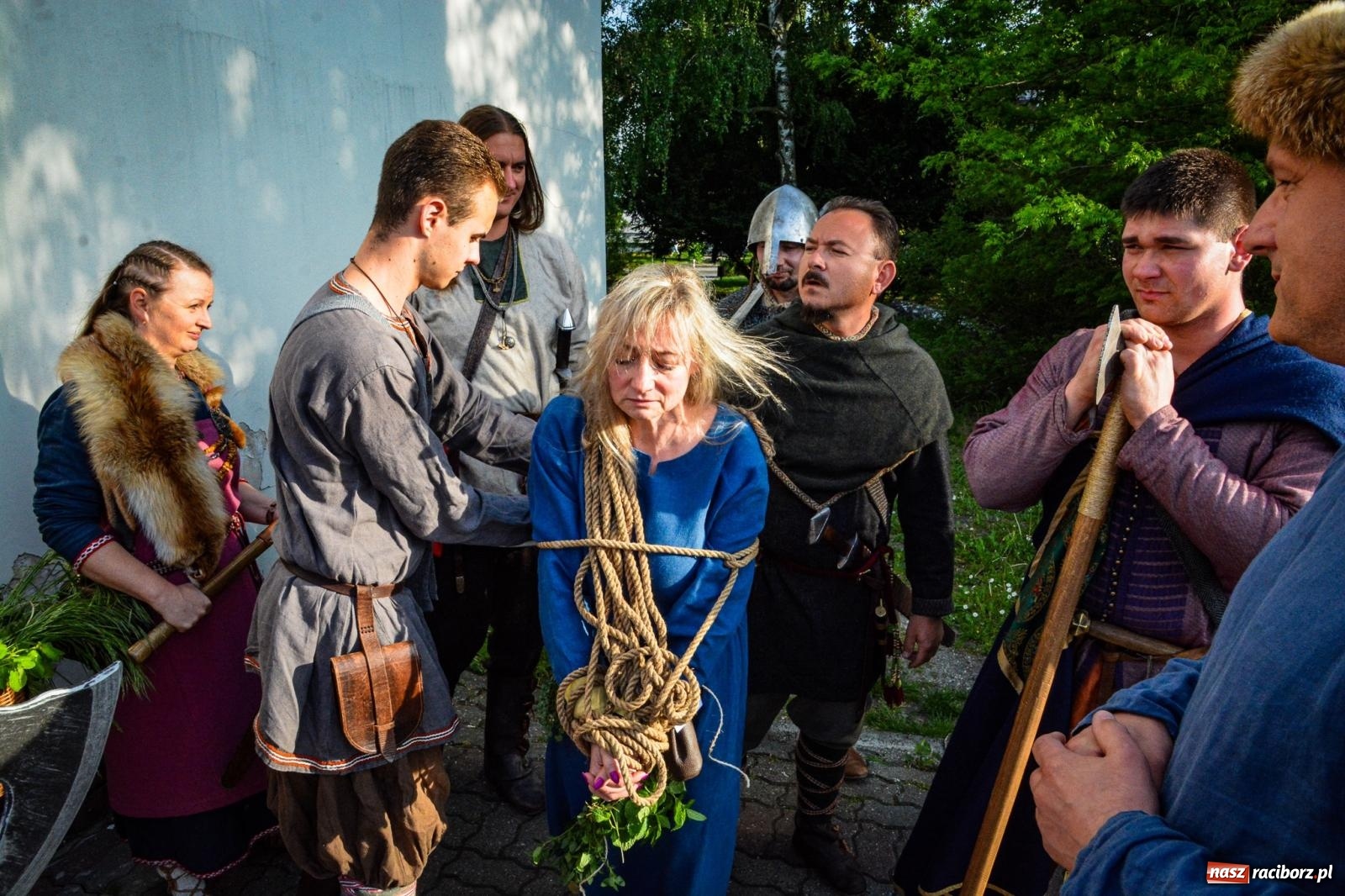 Zdjęcie w galerii na portalu naszraciborz.pl: Jubileuszowa Noc Otwartych Sądów przyciągnęła tłumy mieszkańców do raciborskiej Temidy wiadomości z regionu