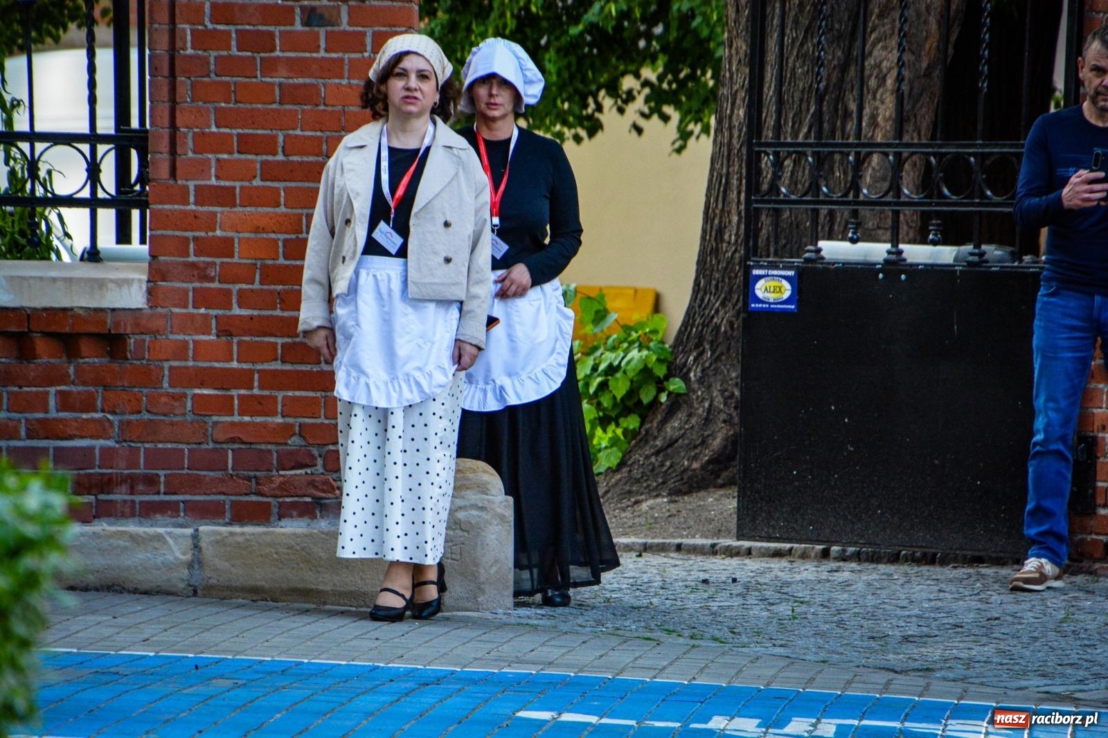 Zdjęcie w galerii na portalu naszraciborz.pl: Jubileuszowa Noc Otwartych Sądów przyciągnęła tłumy mieszkańców do raciborskiej Temidy wiadomości z regionu