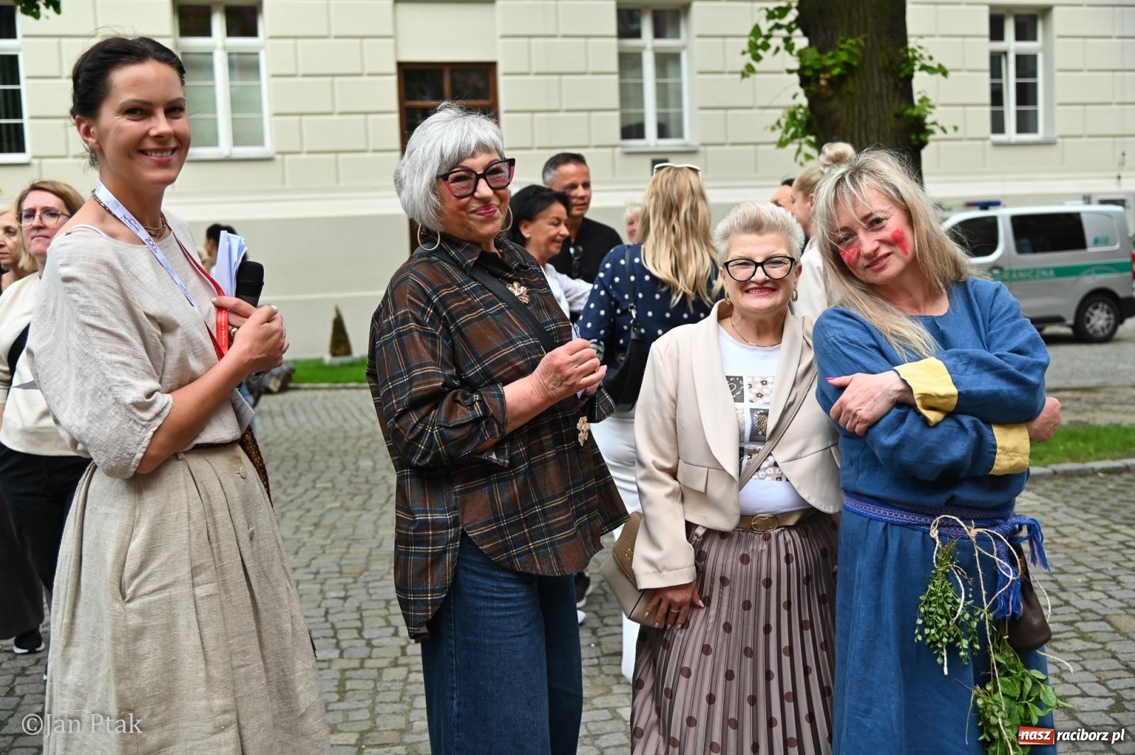 Zdjęcie w galerii na portalu naszraciborz.pl: Jubileuszowa Noc Otwartych Sądów przyciągnęła tłumy mieszkańców do raciborskiej Temidy wiadomości z regionu