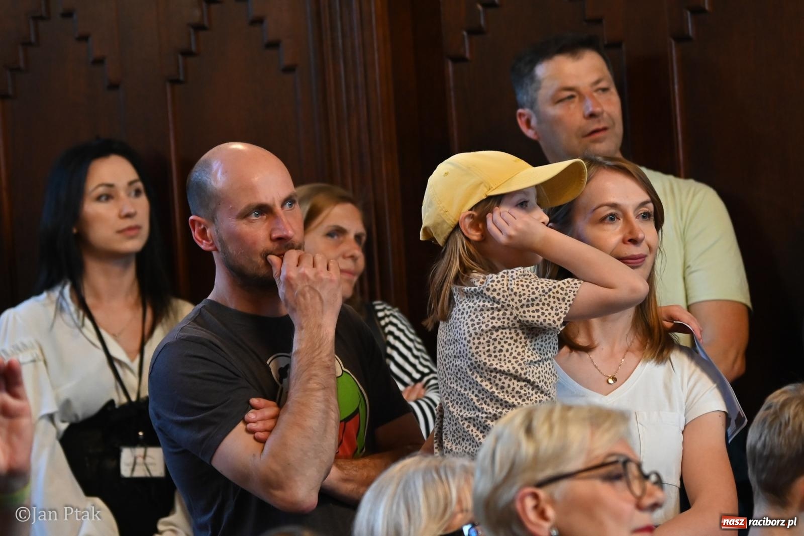 Zdjęcie w galerii na portalu naszraciborz.pl: Jubileuszowa Noc Otwartych Sądów przyciągnęła tłumy mieszkańców do raciborskiej Temidy wiadomości z regionu