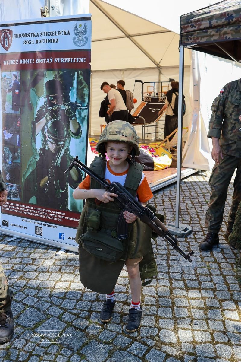 Zdjęcie w galerii na portalu naszraciborz.pl: VII Raciborski Festiwal Gamingowy trwa na Zamku Piastowskim. E-wydarzenie przyciąga tłumy uczestników wiadomości z regionu