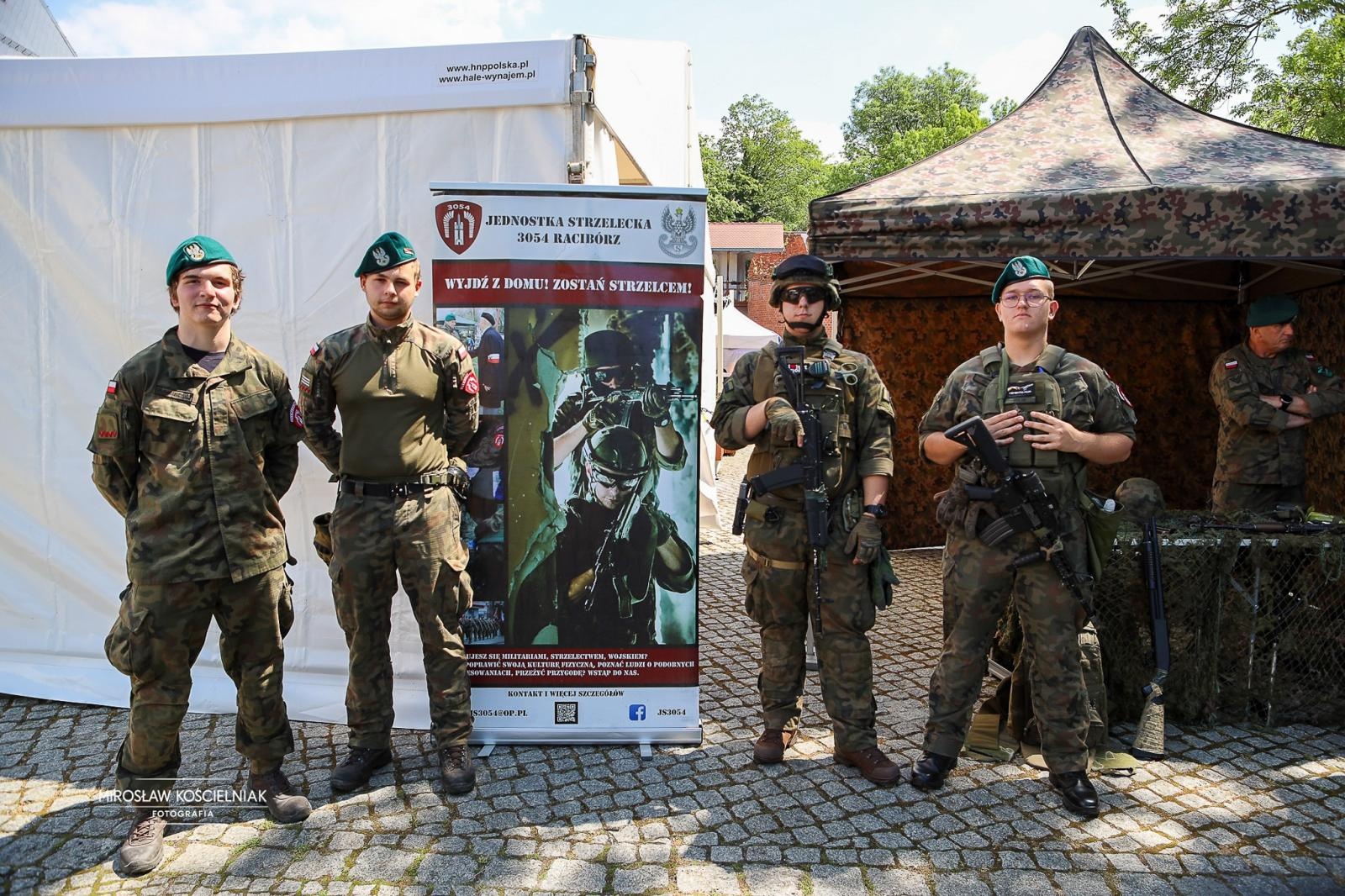 Zdjęcie w galerii na portalu naszraciborz.pl: VII Raciborski Festiwal Gamingowy trwa na Zamku Piastowskim. E-wydarzenie przyciąga tłumy uczestników wiadomości z regionu