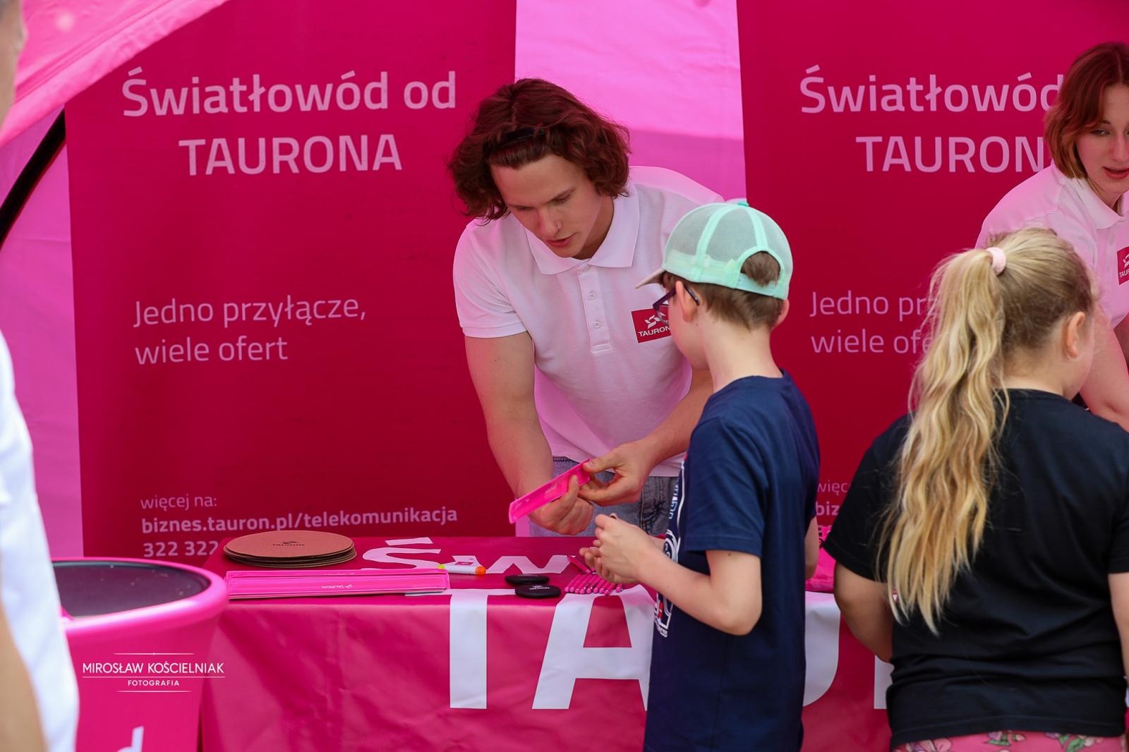 Zdjęcie w galerii na portalu naszraciborz.pl: VII Raciborski Festiwal Gamingowy trwa na Zamku Piastowskim. E-wydarzenie przyciąga tłumy uczestników wiadomości z regionu