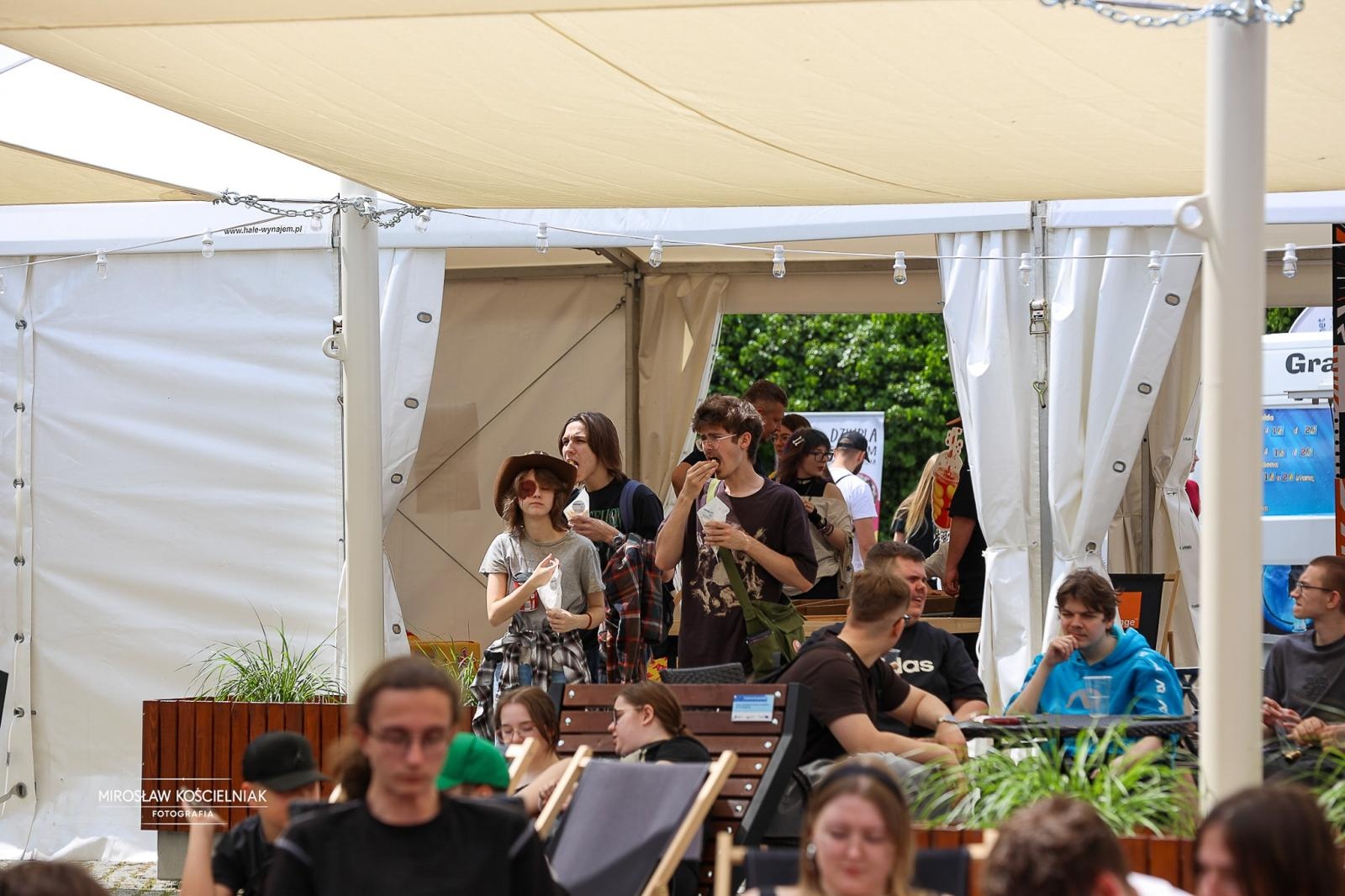 Zdjęcie w galerii na portalu naszraciborz.pl: VII Raciborski Festiwal Gamingowy trwa na Zamku Piastowskim. E-wydarzenie przyciąga tłumy uczestników wiadomości z regionu
