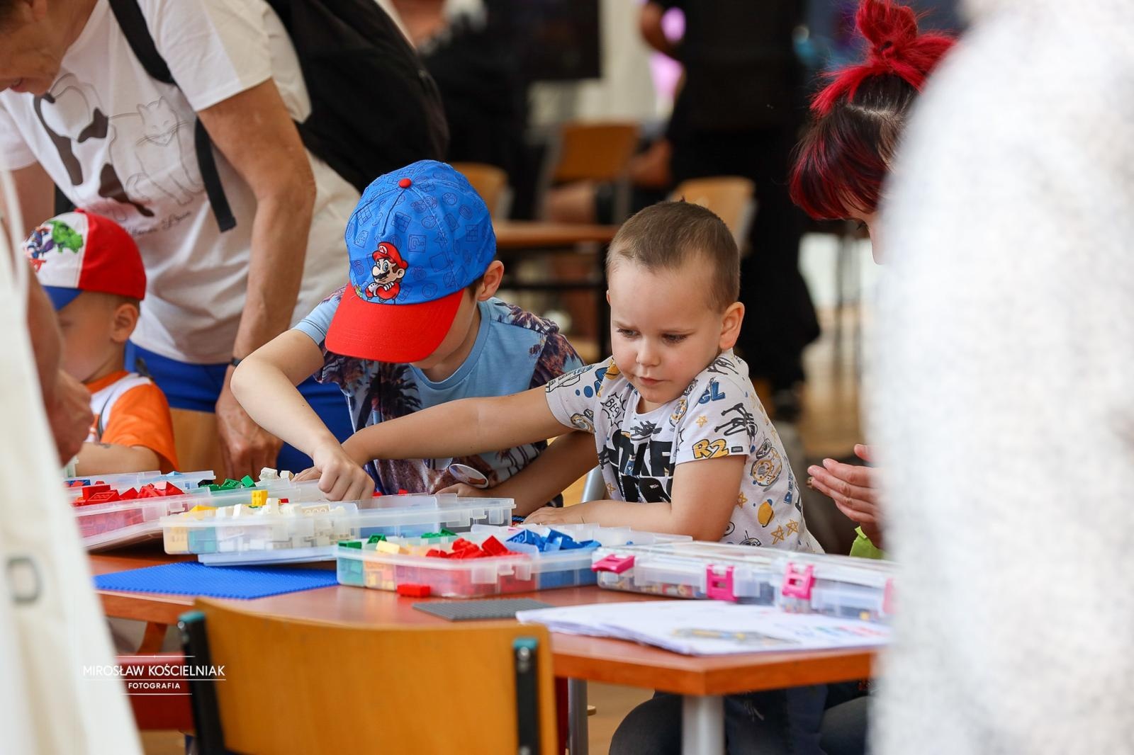 Zdjęcie w galerii na portalu naszraciborz.pl: VII Raciborski Festiwal Gamingowy trwa na Zamku Piastowskim. E-wydarzenie przyciąga tłumy uczestników wiadomości z regionu