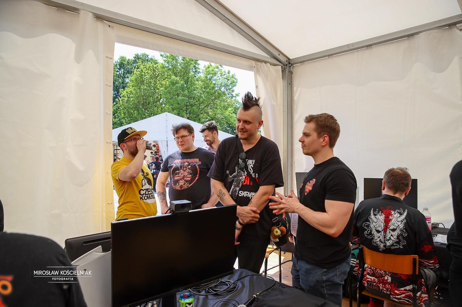 Zdjęcie w galerii na portalu naszraciborz.pl: VII Raciborski Festiwal Gamingowy trwa na Zamku Piastowskim. E-wydarzenie przyciąga tłumy uczestników wiadomości z regionu