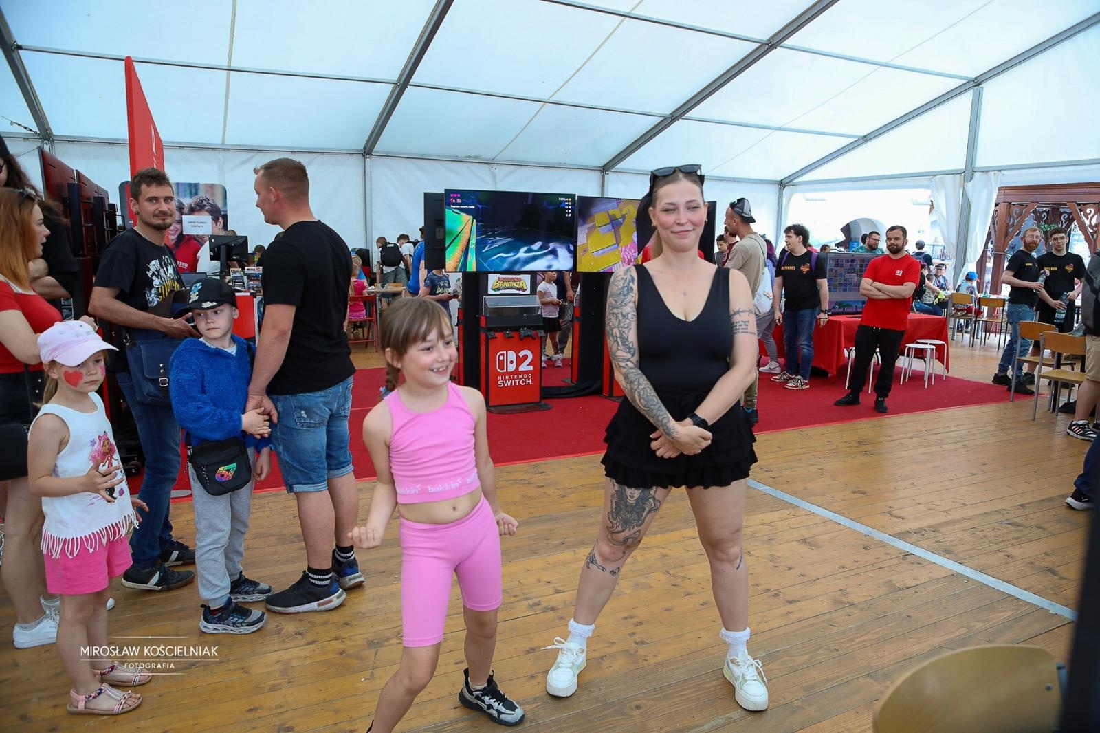 Zdjęcie w galerii na portalu naszraciborz.pl: VII Raciborski Festiwal Gamingowy trwa na Zamku Piastowskim. E-wydarzenie przyciąga tłumy uczestników wiadomości z regionu