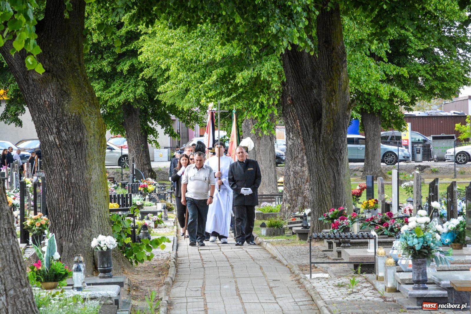 Zdjęcie w galerii na portalu naszraciborz.pl: Pożegnano śp. Marcina Ficę. Wieloletni radny do końca pozostał aktywny w działalności samorządowej wiadomości z regionu