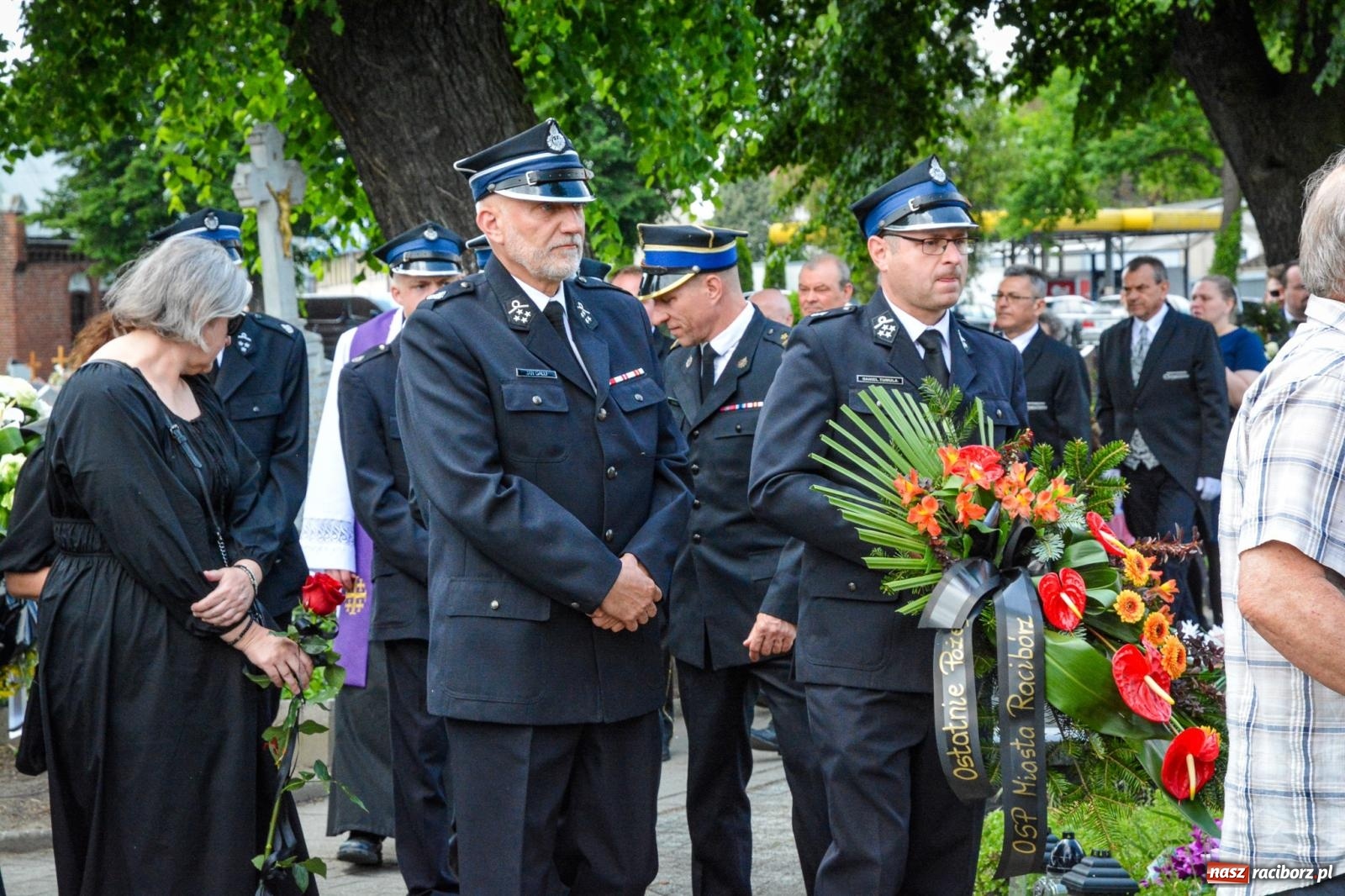 Zdjęcie w galerii na portalu naszraciborz.pl: Pożegnano śp. Marcina Ficę. Wieloletni radny do końca pozostał aktywny w działalności samorządowej wiadomości z regionu