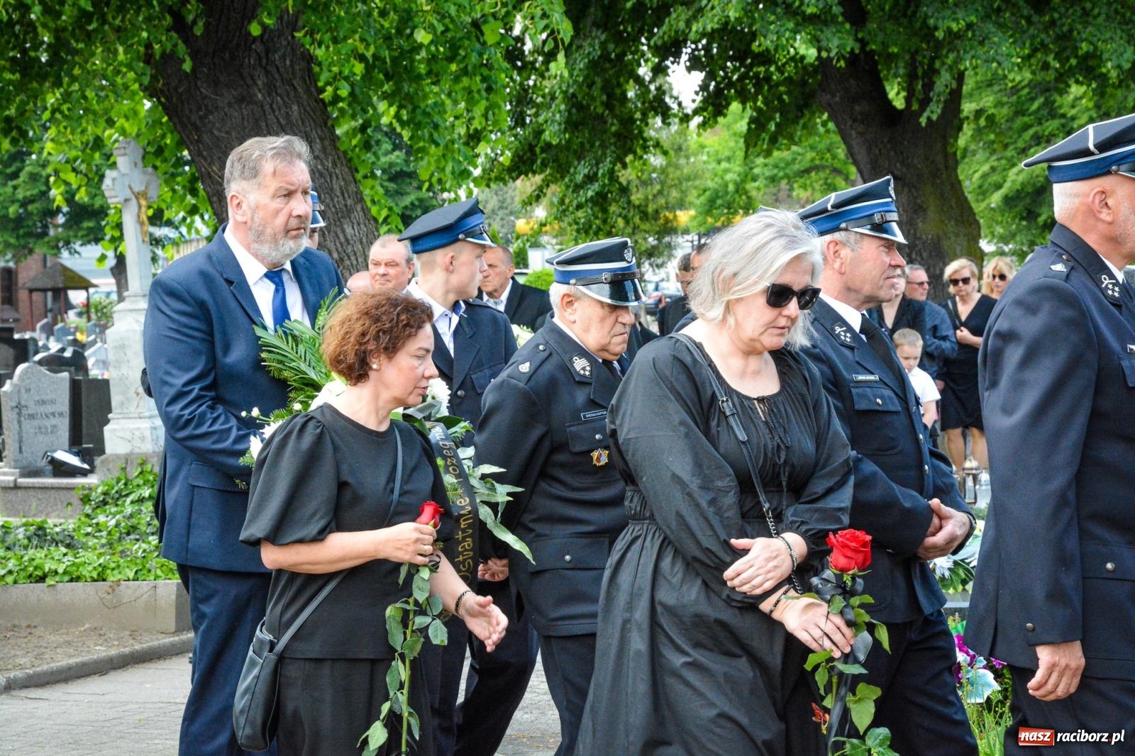 Zdjęcie w galerii na portalu naszraciborz.pl: Pożegnano śp. Marcina Ficę. Wieloletni radny do końca pozostał aktywny w działalności samorządowej wiadomości z regionu
