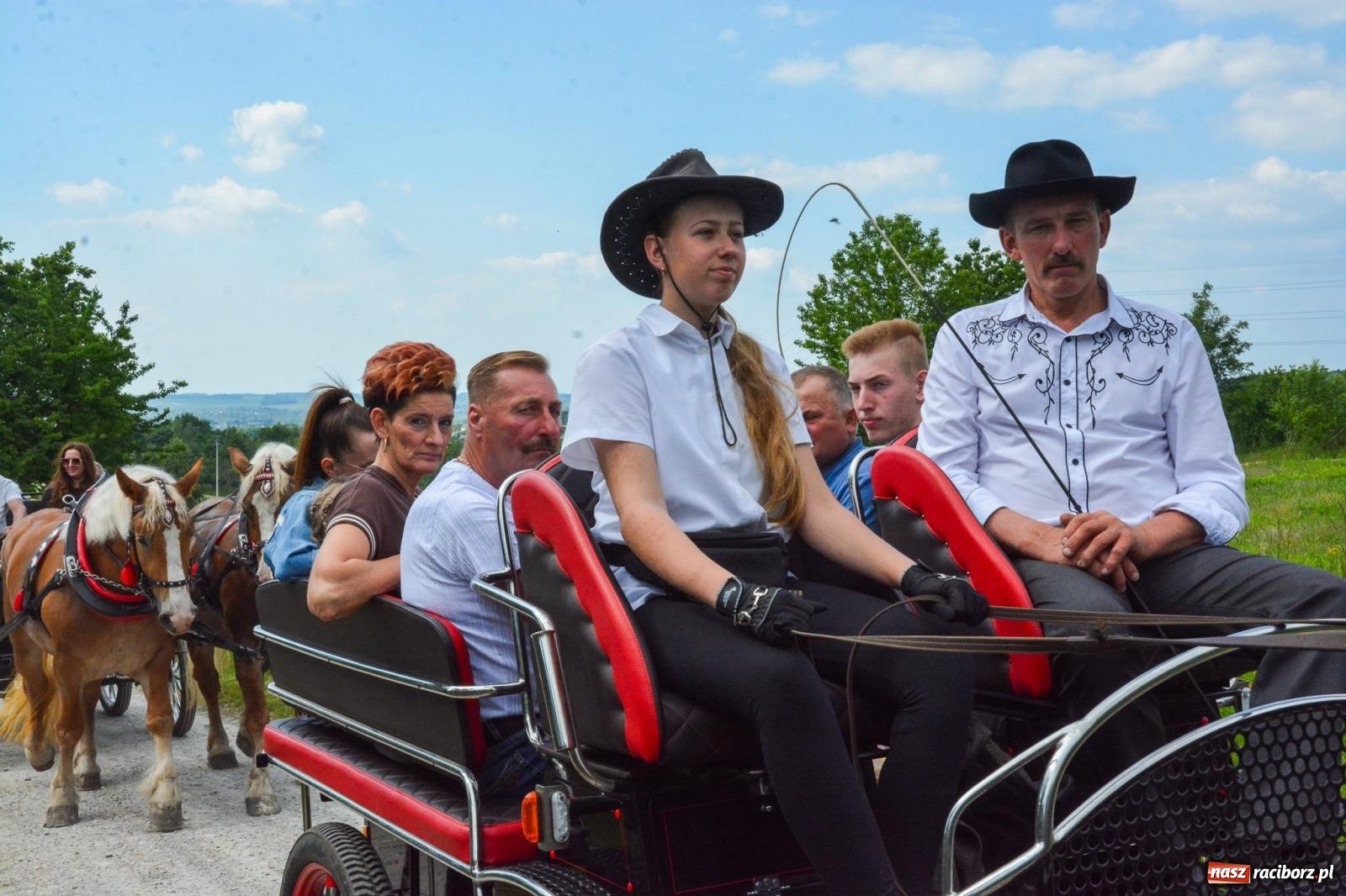 Zdjęcie w galerii na portalu naszraciborz.pl: Procesja na św. Urbana w Brzeziu – tradycja i duchowa wartość [FOTO i WIDEO] wiadomości z regionu