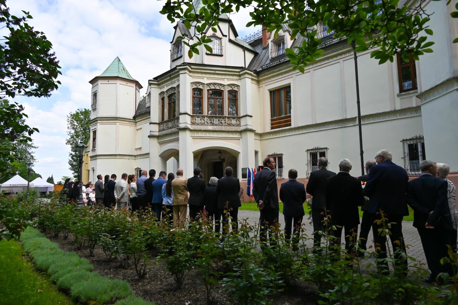 Zdjęcie w galerii na portalu naszraciborz.pl: Pamięci Beethovena i Liszta. Międzynarodowe muzyczne spotkanie przy pałacu Lichnowskich w Krzyżanowicach wiadomości z regionu