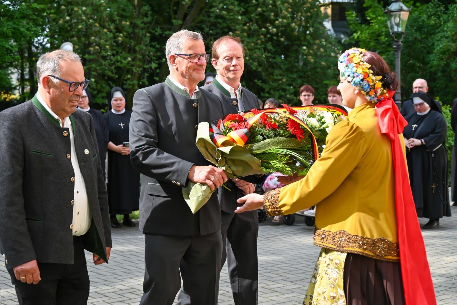 Zdjęcie w galerii na portalu naszraciborz.pl: Pamięci Beethovena i Liszta. Międzynarodowe muzyczne spotkanie przy pałacu Lichnowskich w Krzyżanowicach wiadomości z regionu