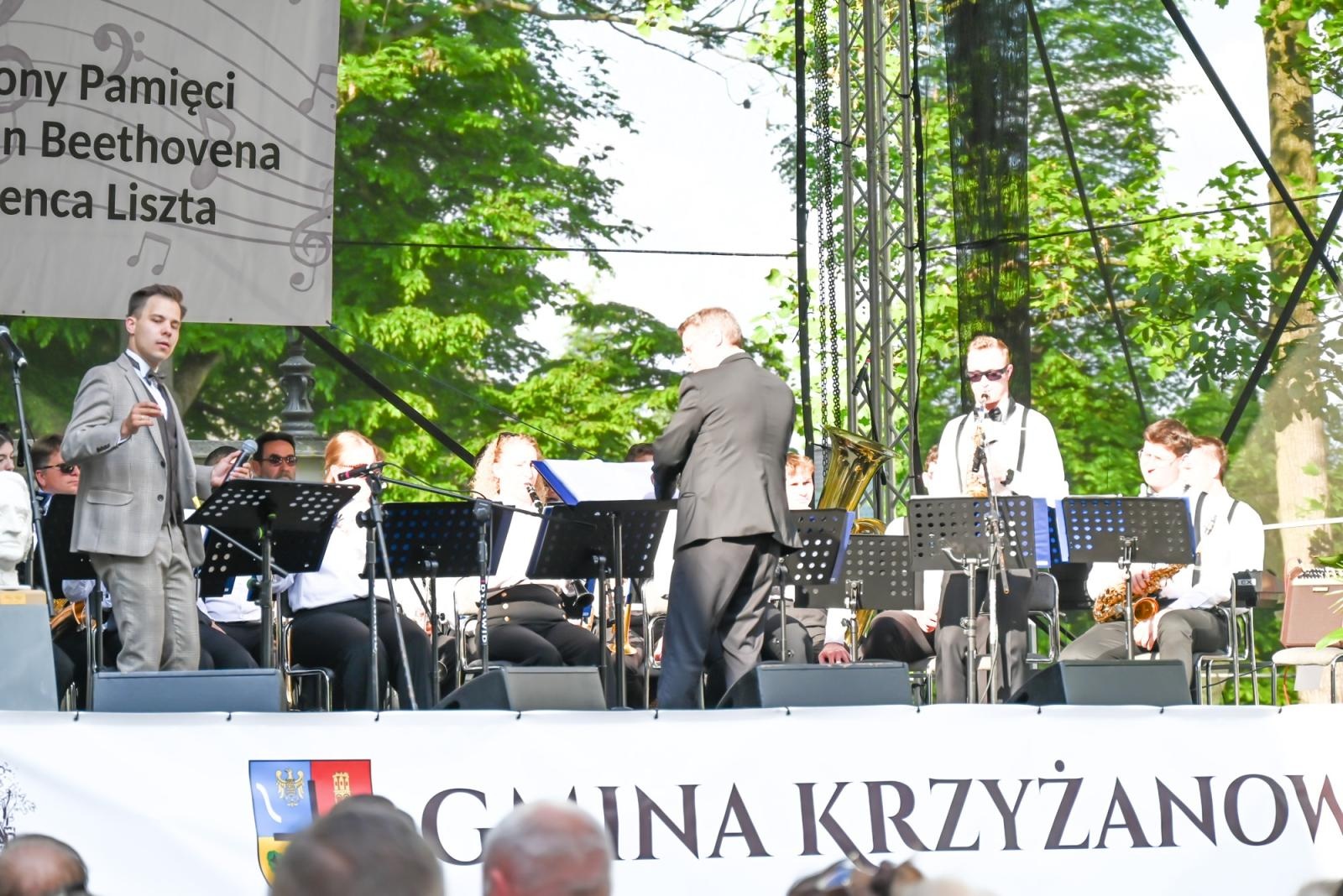 Zdjęcie w galerii na portalu naszraciborz.pl: Pamięci Beethovena i Liszta. Międzynarodowe muzyczne spotkanie przy pałacu Lichnowskich w Krzyżanowicach wiadomości z regionu