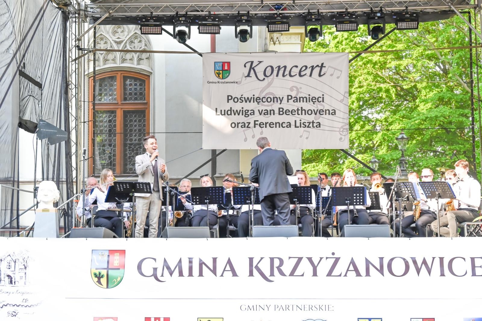 Zdjęcie w galerii na portalu naszraciborz.pl: Pamięci Beethovena i Liszta. Międzynarodowe muzyczne spotkanie przy pałacu Lichnowskich w Krzyżanowicach wiadomości z regionu