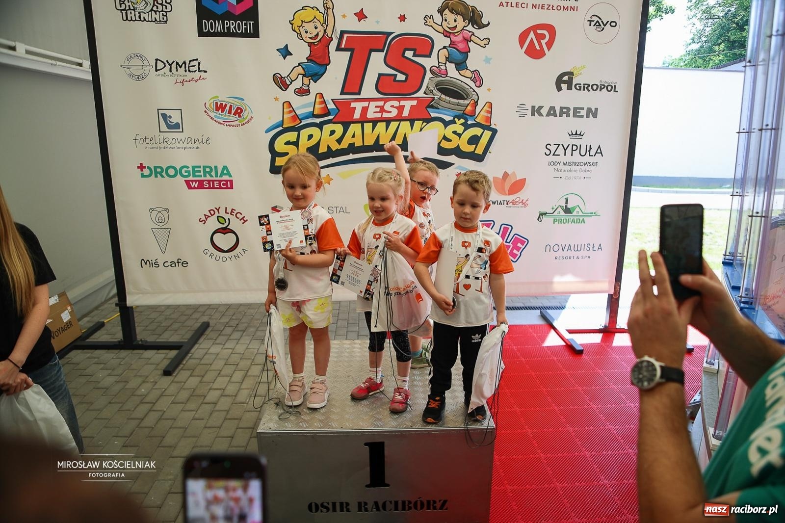 Zdjęcie w galerii na portalu naszraciborz.pl: Raciborski Test Sprawności 2026 podczas Festiwalu Gamingowego – dwa dni sportowej rywalizacji najmłodszych wiadomości z regionu