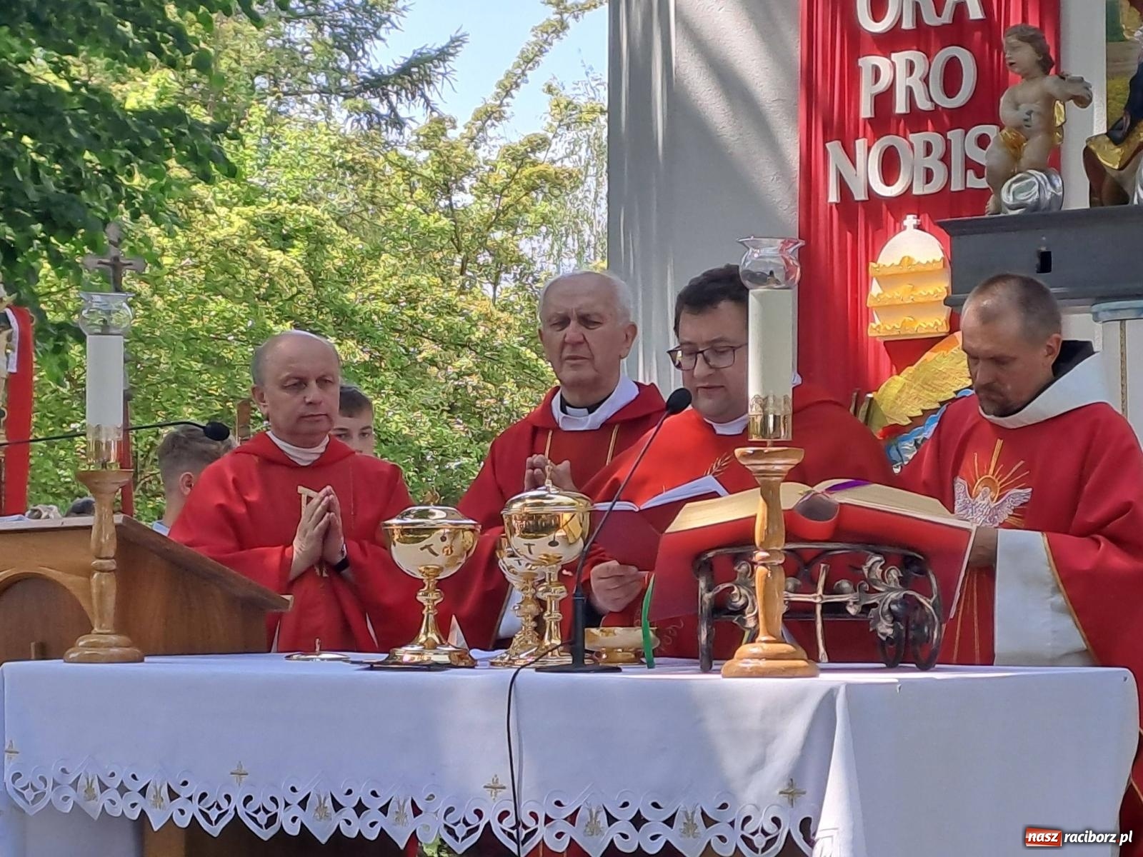 Zdjęcie w galerii na portalu naszraciborz.pl: Procesja na Urbanek łączy wiernych polsko-czeskiego pogranicza wiadomości z regionu