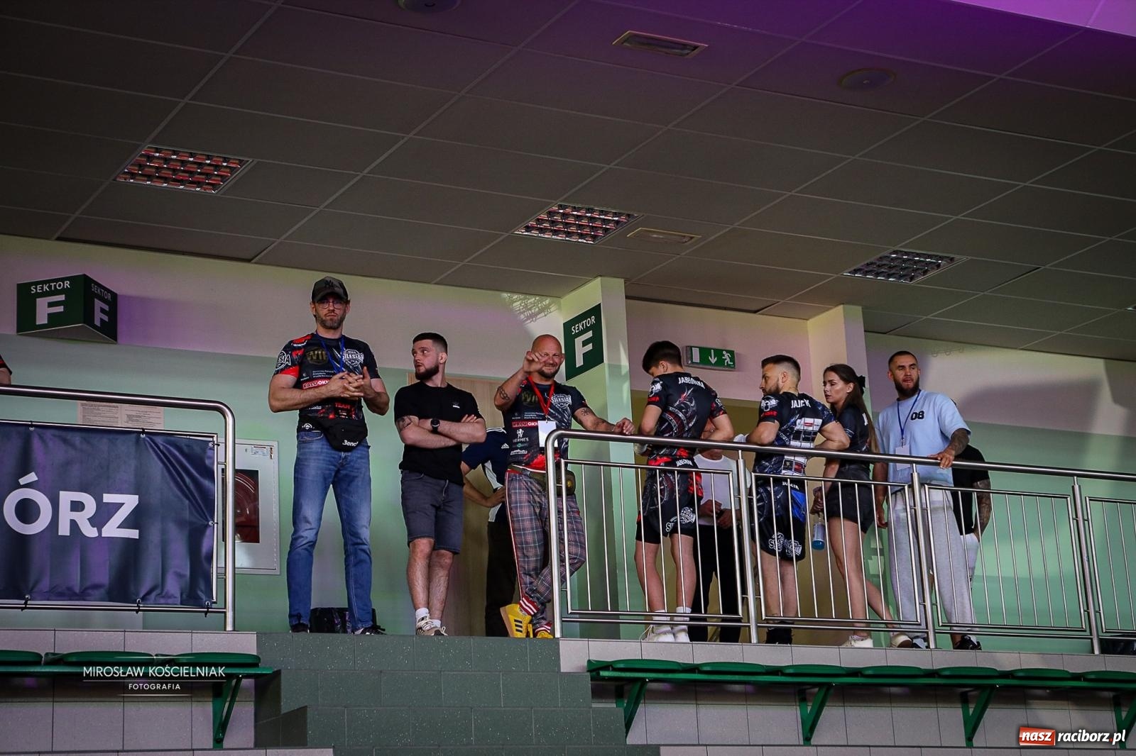 Zdjęcie w galerii na portalu naszraciborz.pl: Silesian MMA 26 i Walcz i Pomagaj 16 przyciągnęły tłumy. Rafako Arena wypełniła się do ostatniego miejsca wiadomości z regionu