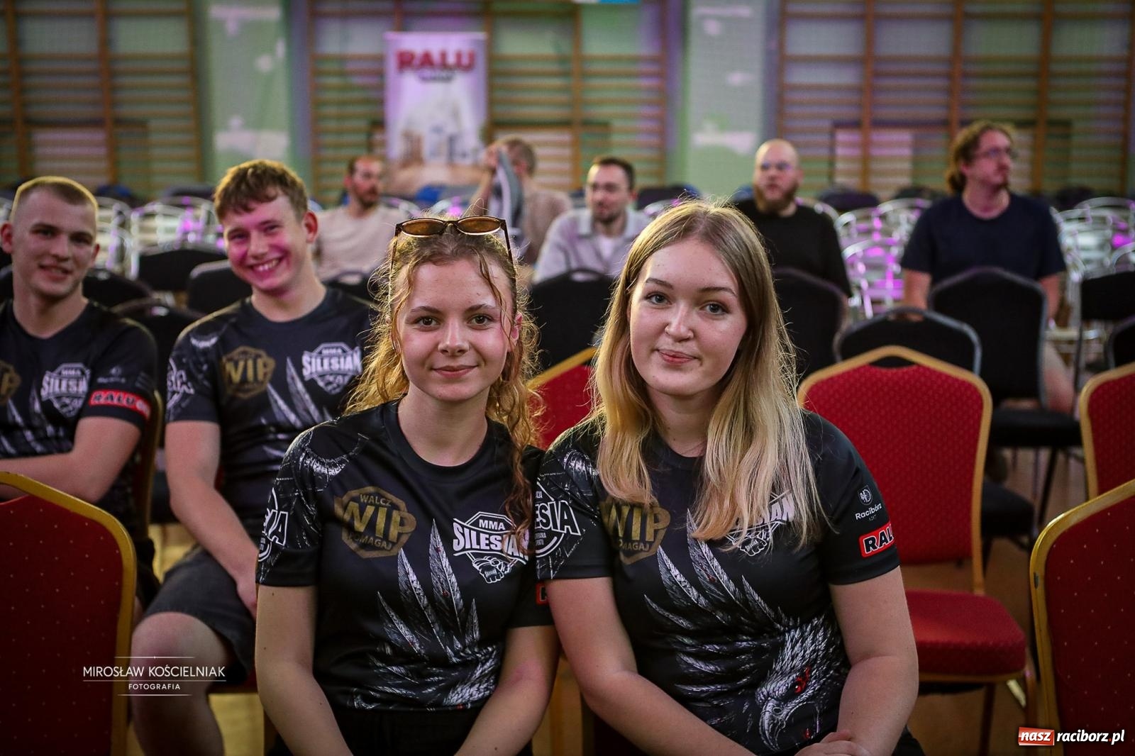 Zdjęcie w galerii na portalu naszraciborz.pl: Silesian MMA 26 i Walcz i Pomagaj 16 przyciągnęły tłumy. Rafako Arena wypełniła się do ostatniego miejsca wiadomości z regionu