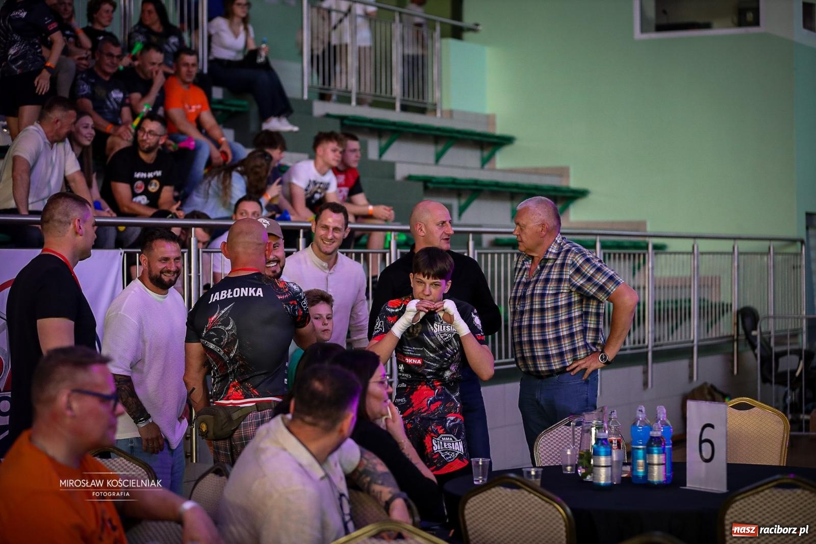 Zdjęcie w galerii na portalu naszraciborz.pl: Silesian MMA 26 i Walcz i Pomagaj 16 przyciągnęły tłumy. Rafako Arena wypełniła się do ostatniego miejsca wiadomości z regionu
