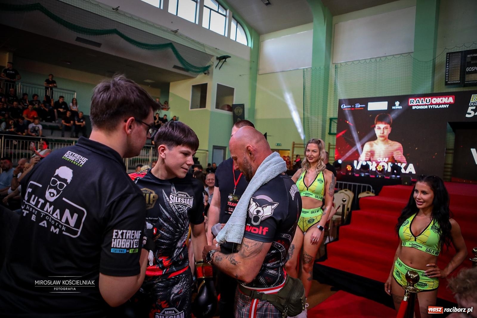 Zdjęcie w galerii na portalu naszraciborz.pl: Silesian MMA 26 i Walcz i Pomagaj 16 przyciągnęły tłumy. Rafako Arena wypełniła się do ostatniego miejsca wiadomości z regionu