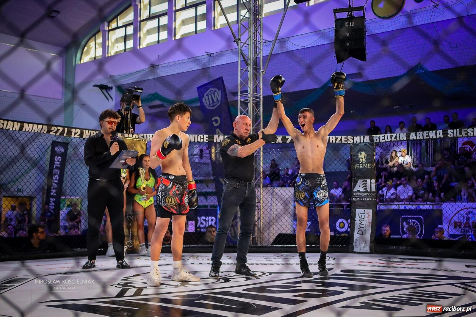 Zdjęcie w galerii na portalu naszraciborz.pl: Silesian MMA 26 i Walcz i Pomagaj 16 przyciągnęły tłumy. Rafako Arena wypełniła się do ostatniego miejsca wiadomości z regionu