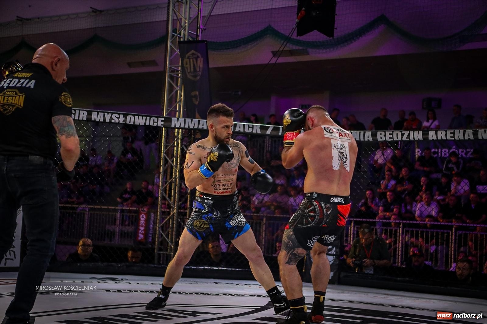 Zdjęcie w galerii na portalu naszraciborz.pl: Silesian MMA 26 i Walcz i Pomagaj 16 przyciągnęły tłumy. Rafako Arena wypełniła się do ostatniego miejsca wiadomości z regionu