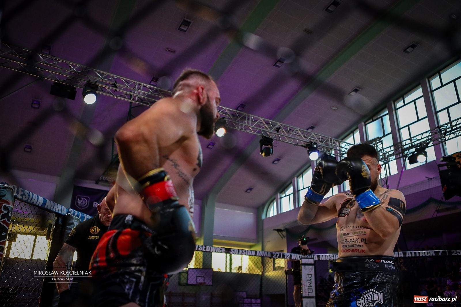 Zdjęcie w galerii na portalu naszraciborz.pl: Silesian MMA 26 i Walcz i Pomagaj 16 przyciągnęły tłumy. Rafako Arena wypełniła się do ostatniego miejsca wiadomości z regionu