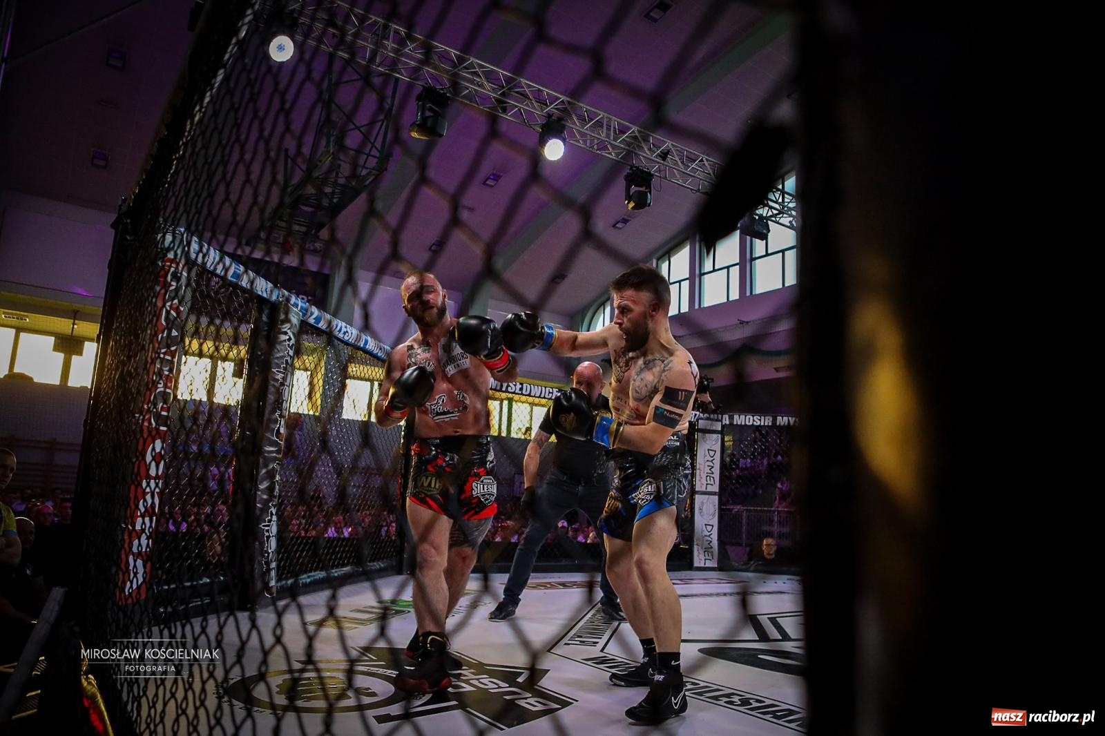 Zdjęcie w galerii na portalu naszraciborz.pl: Silesian MMA 26 i Walcz i Pomagaj 16 przyciągnęły tłumy. Rafako Arena wypełniła się do ostatniego miejsca wiadomości z regionu
