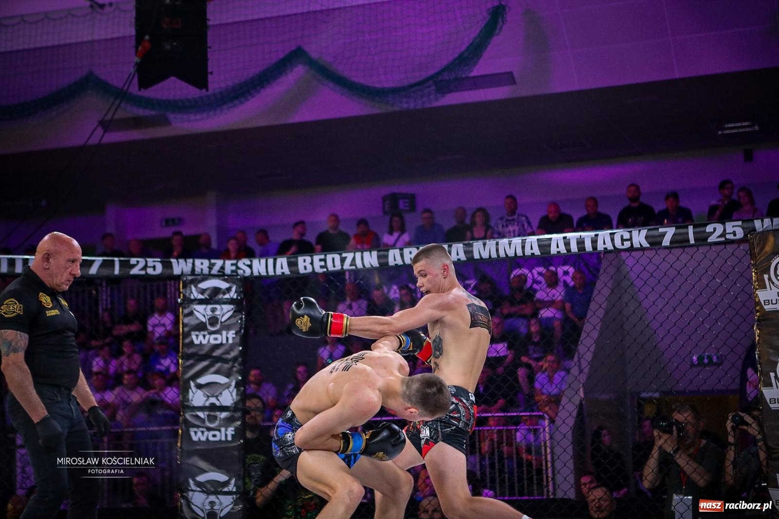 Zdjęcie w galerii na portalu naszraciborz.pl: Silesian MMA 26 i Walcz i Pomagaj 16 przyciągnęły tłumy. Rafako Arena wypełniła się do ostatniego miejsca wiadomości z regionu