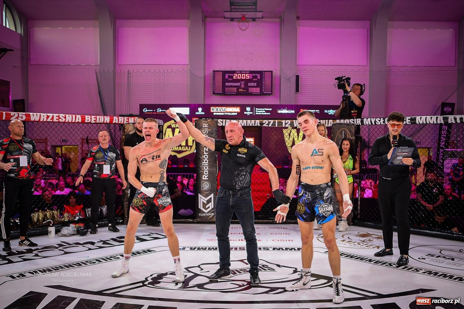 Zdjęcie w galerii na portalu naszraciborz.pl: Silesian MMA 26 i Walcz i Pomagaj 16 przyciągnęły tłumy. Rafako Arena wypełniła się do ostatniego miejsca wiadomości z regionu