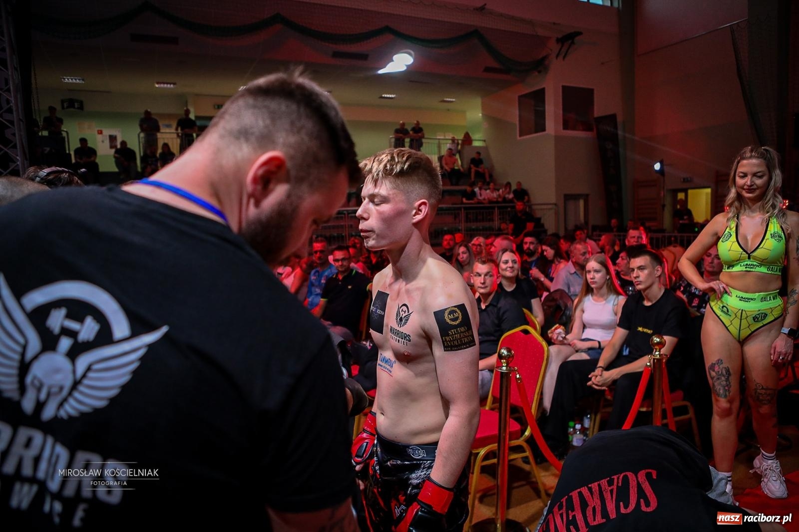 Zdjęcie w galerii na portalu naszraciborz.pl: Silesian MMA 26 i Walcz i Pomagaj 16 przyciągnęły tłumy. Rafako Arena wypełniła się do ostatniego miejsca wiadomości z regionu