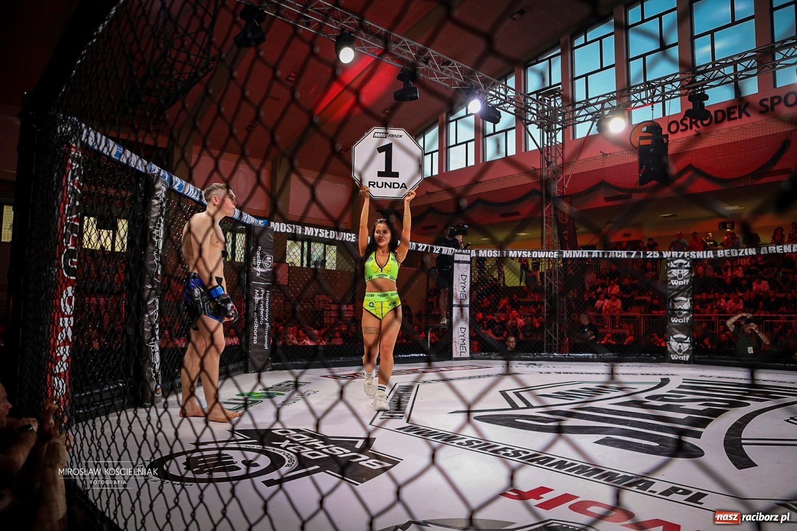 Zdjęcie w galerii na portalu naszraciborz.pl: Silesian MMA 26 i Walcz i Pomagaj 16 przyciągnęły tłumy. Rafako Arena wypełniła się do ostatniego miejsca wiadomości z regionu