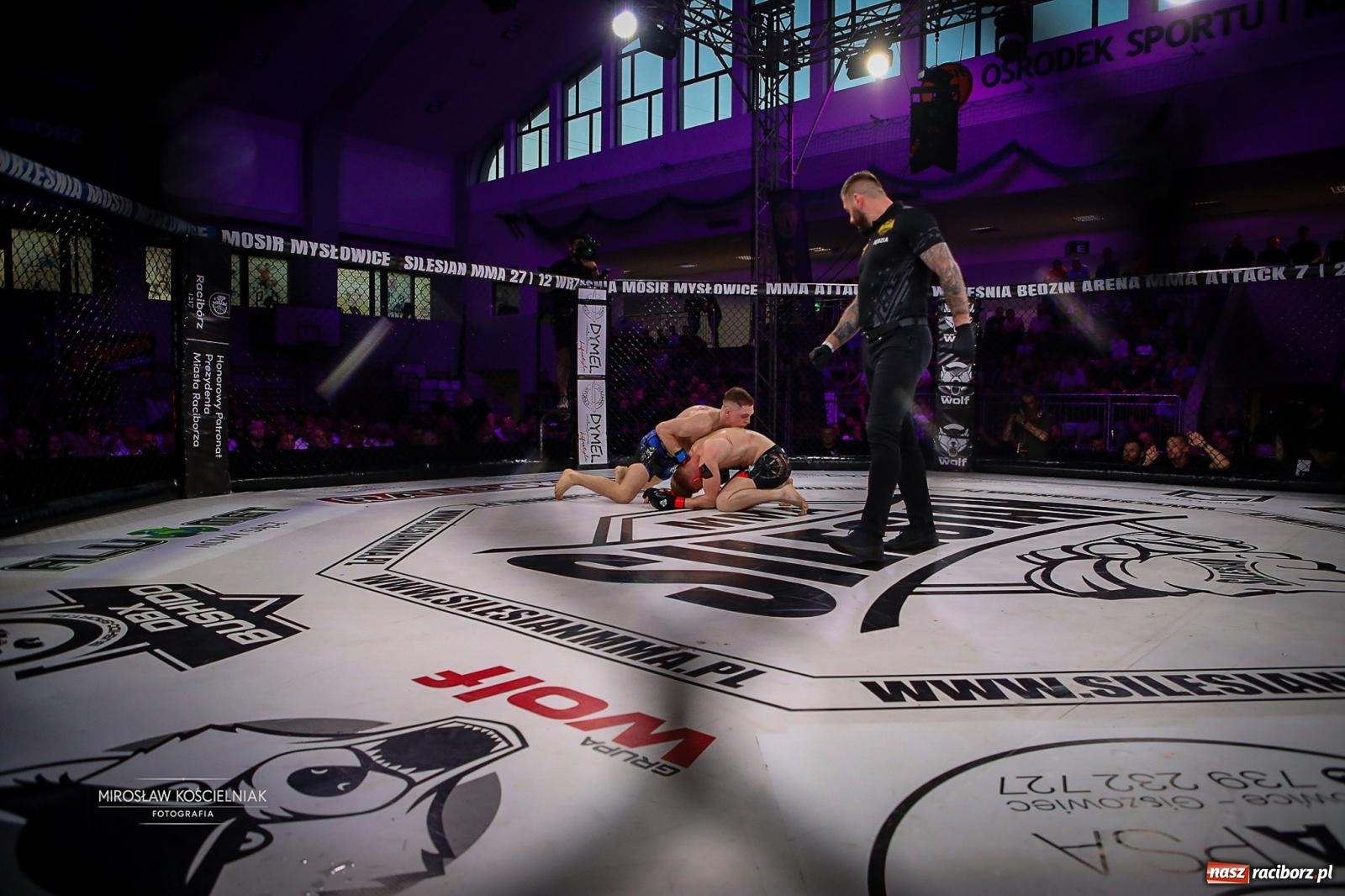 Zdjęcie w galerii na portalu naszraciborz.pl: Silesian MMA 26 i Walcz i Pomagaj 16 przyciągnęły tłumy. Rafako Arena wypełniła się do ostatniego miejsca wiadomości z regionu