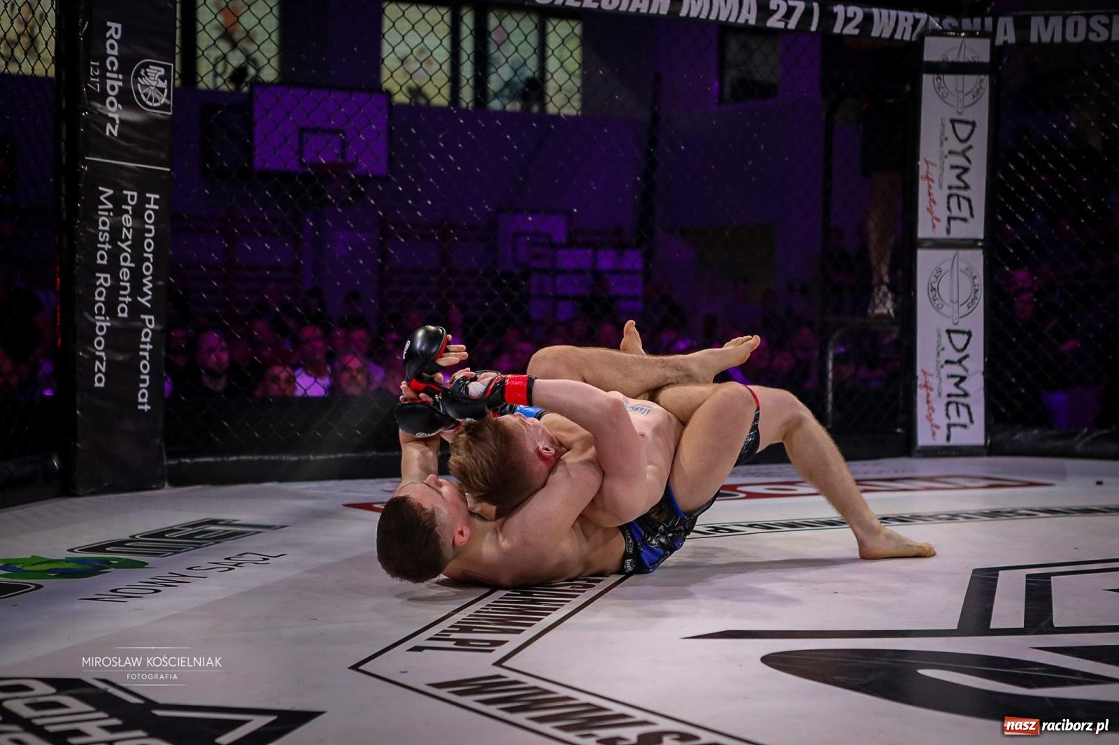 Zdjęcie w galerii na portalu naszraciborz.pl: Silesian MMA 26 i Walcz i Pomagaj 16 przyciągnęły tłumy. Rafako Arena wypełniła się do ostatniego miejsca wiadomości z regionu