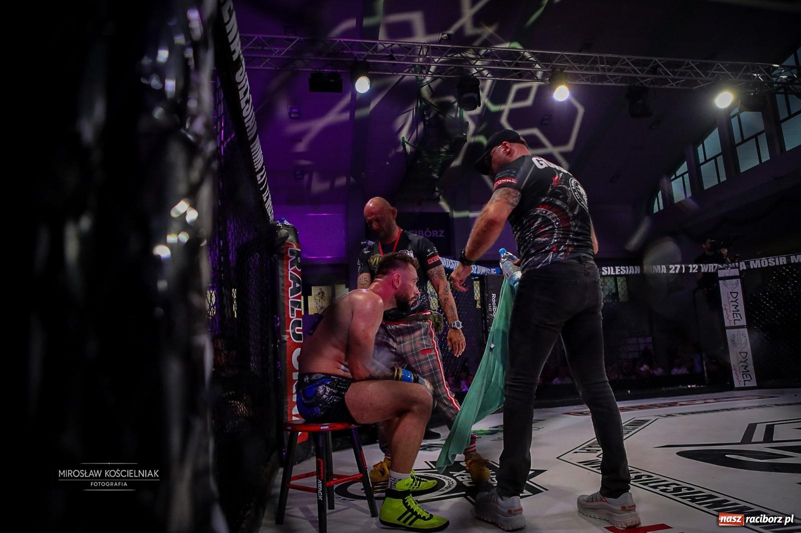 Zdjęcie w galerii na portalu naszraciborz.pl: Silesian MMA 26 i Walcz i Pomagaj 16 przyciągnęły tłumy. Rafako Arena wypełniła się do ostatniego miejsca wiadomości z regionu