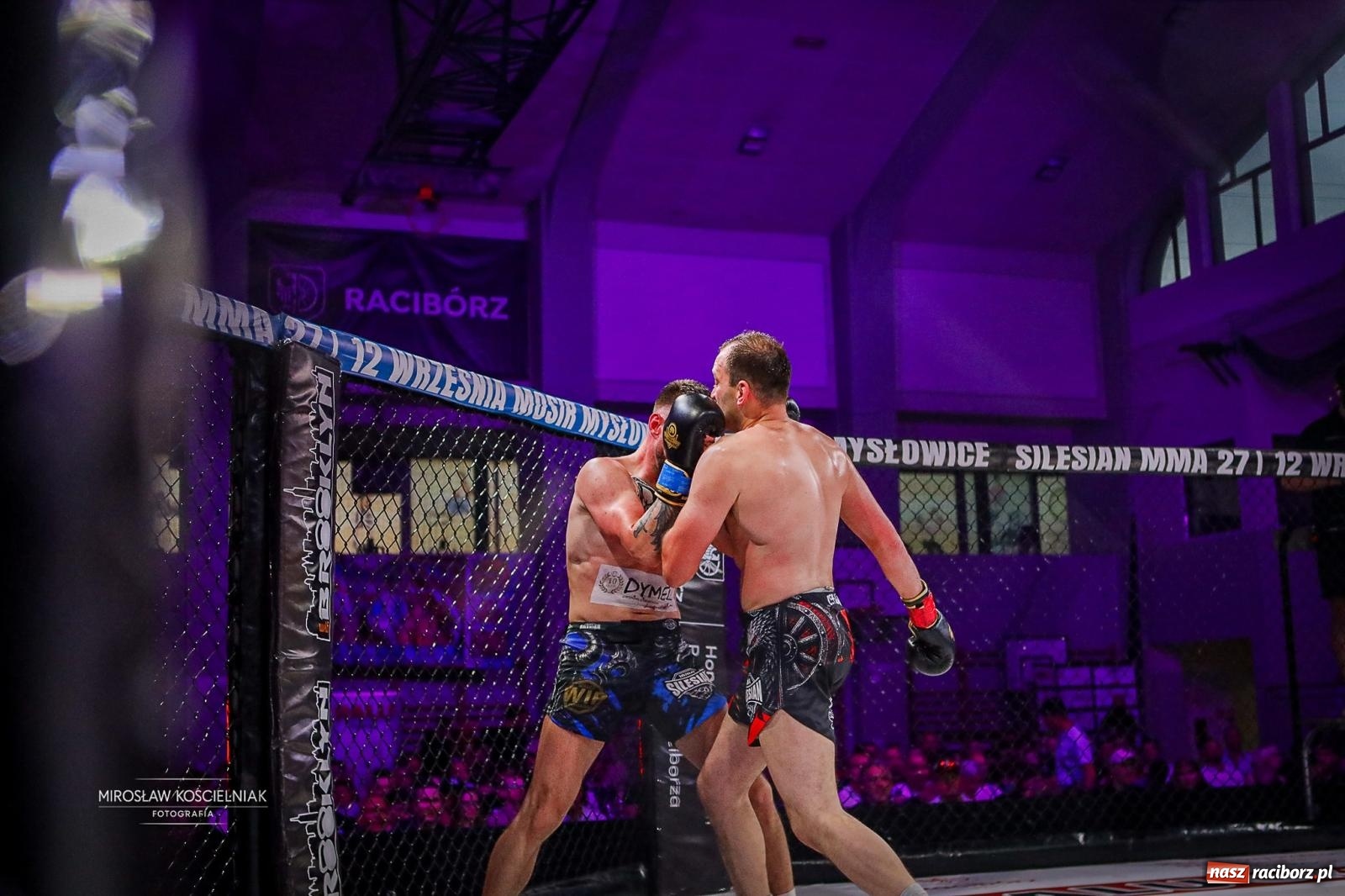 Zdjęcie w galerii na portalu naszraciborz.pl: Silesian MMA 26 i Walcz i Pomagaj 16 przyciągnęły tłumy. Rafako Arena wypełniła się do ostatniego miejsca wiadomości z regionu