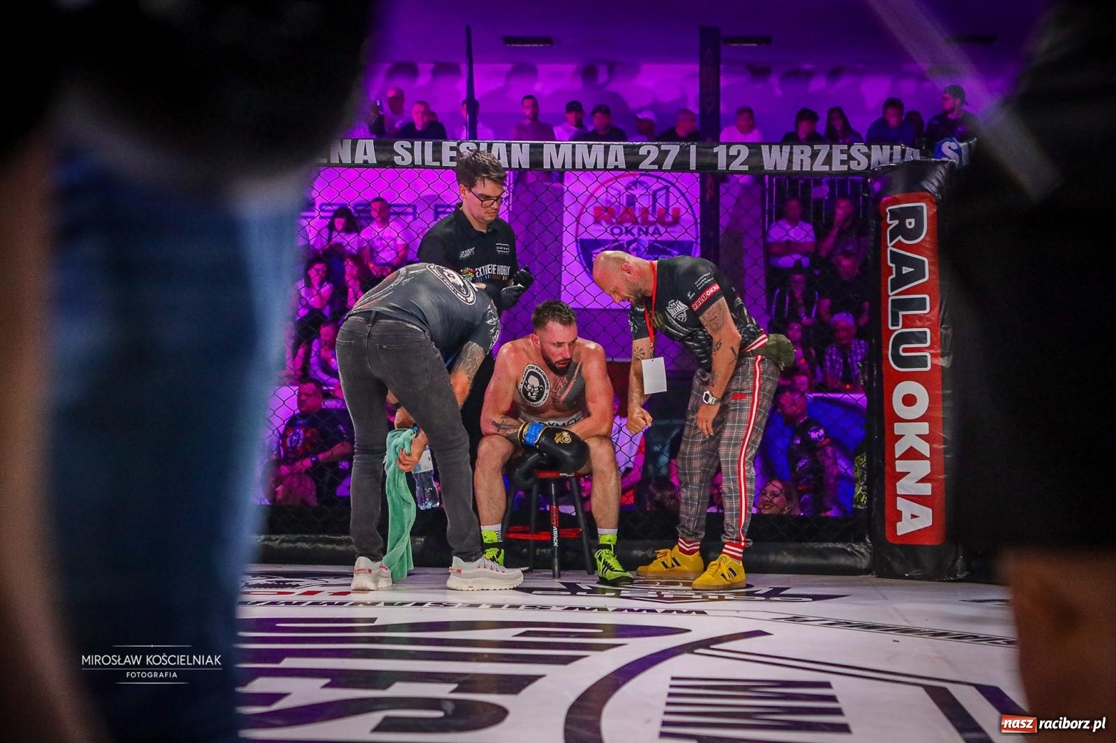 Zdjęcie w galerii na portalu naszraciborz.pl: Silesian MMA 26 i Walcz i Pomagaj 16 przyciągnęły tłumy. Rafako Arena wypełniła się do ostatniego miejsca wiadomości z regionu