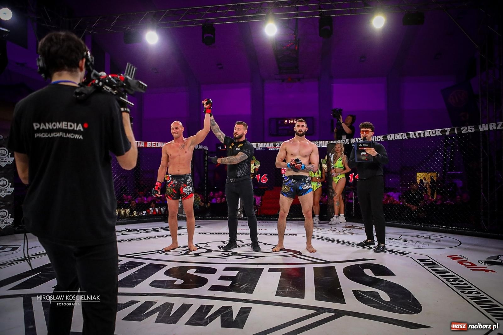 Zdjęcie w galerii na portalu naszraciborz.pl: Silesian MMA 26 i Walcz i Pomagaj 16 przyciągnęły tłumy. Rafako Arena wypełniła się do ostatniego miejsca wiadomości z regionu