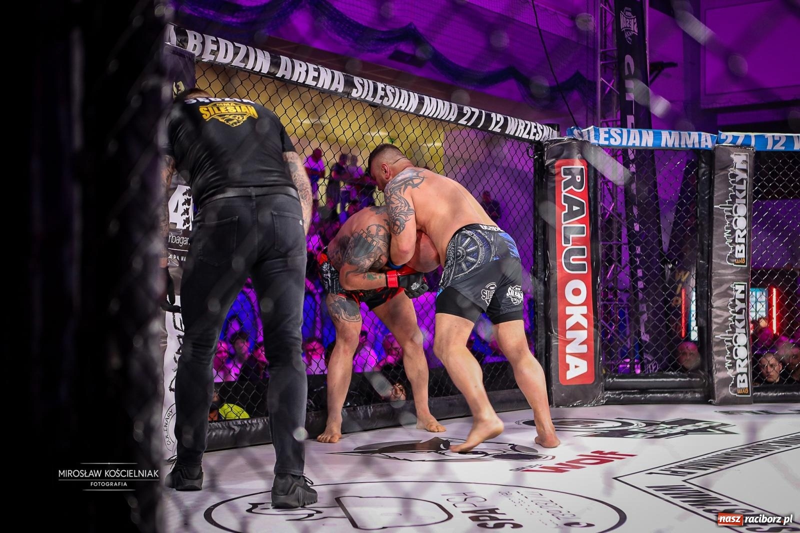 Zdjęcie w galerii na portalu naszraciborz.pl: Silesian MMA 26 i Walcz i Pomagaj 16 przyciągnęły tłumy. Rafako Arena wypełniła się do ostatniego miejsca wiadomości z regionu