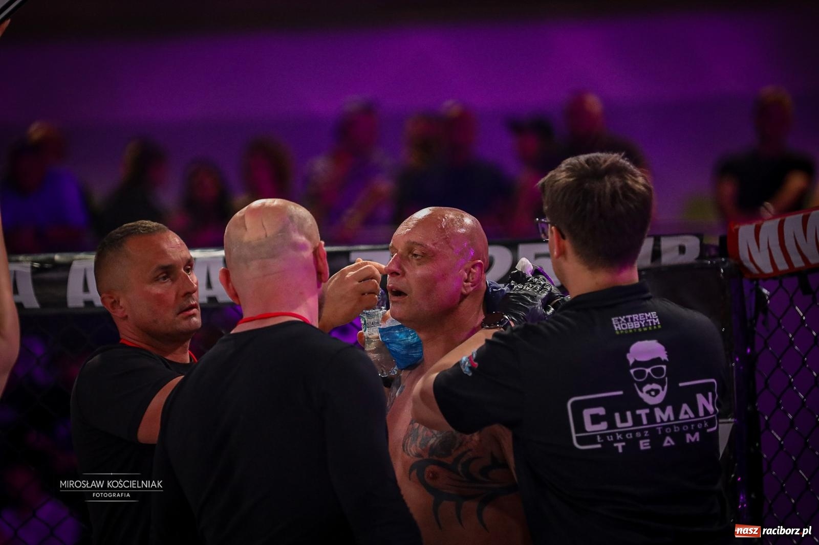 Zdjęcie w galerii na portalu naszraciborz.pl: Silesian MMA 26 i Walcz i Pomagaj 16 przyciągnęły tłumy. Rafako Arena wypełniła się do ostatniego miejsca wiadomości z regionu