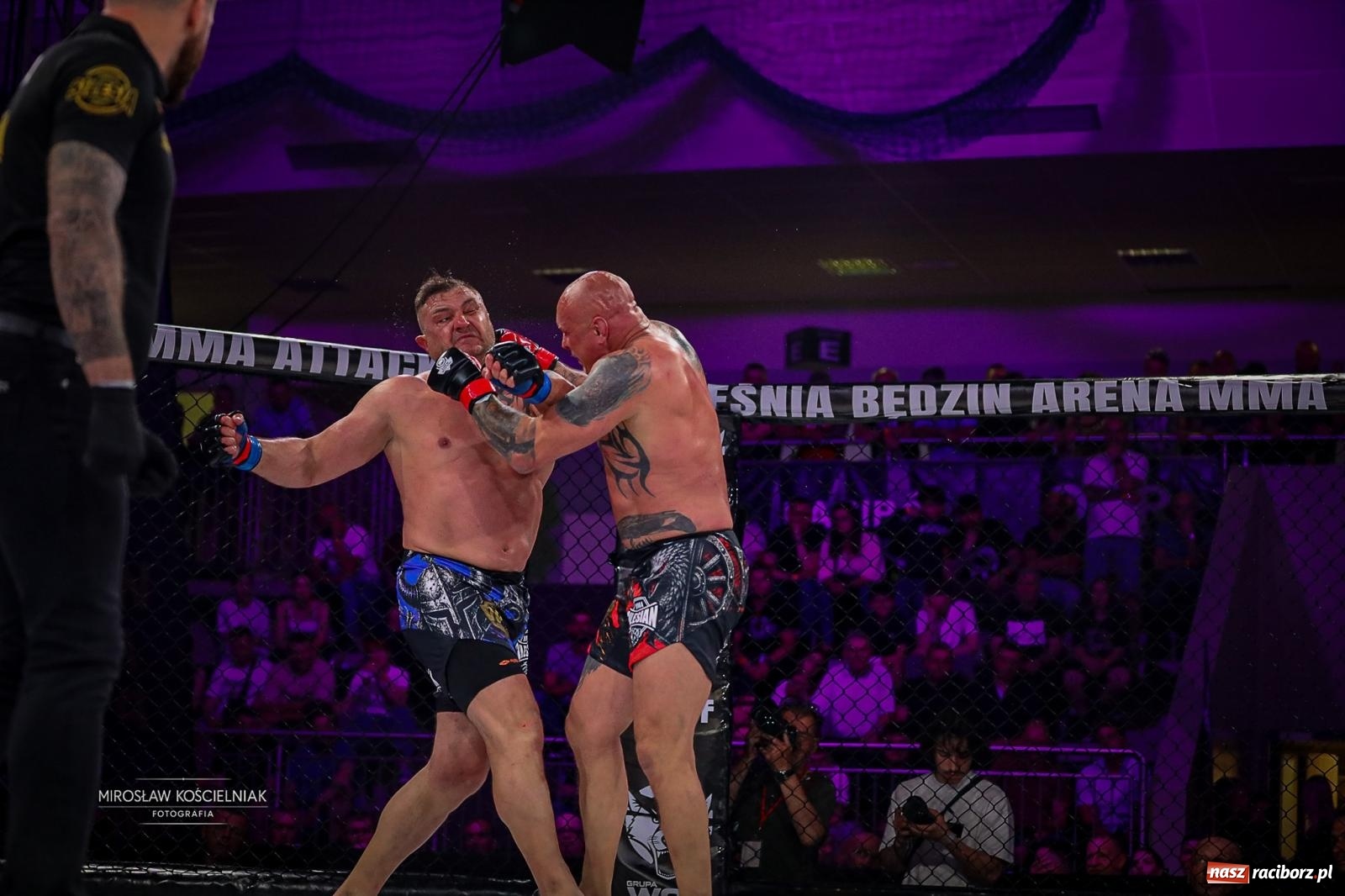 Zdjęcie w galerii na portalu naszraciborz.pl: Silesian MMA 26 i Walcz i Pomagaj 16 przyciągnęły tłumy. Rafako Arena wypełniła się do ostatniego miejsca wiadomości z regionu