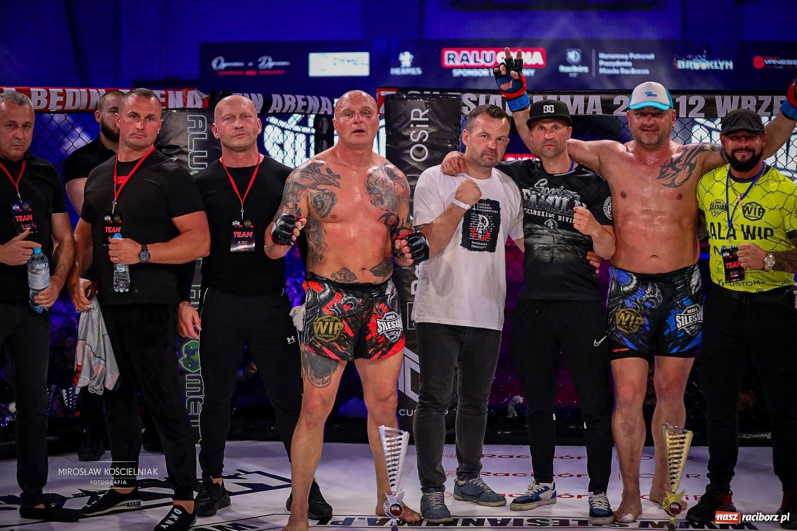 Zdjęcie w galerii na portalu naszraciborz.pl: Silesian MMA 26 i Walcz i Pomagaj 16 przyciągnęły tłumy. Rafako Arena wypełniła się do ostatniego miejsca wiadomości z regionu
