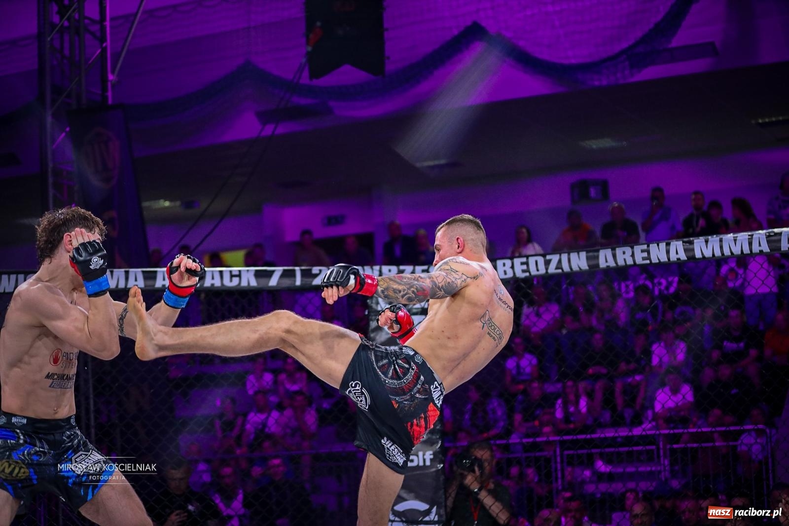Zdjęcie w galerii na portalu naszraciborz.pl: Silesian MMA 26 i Walcz i Pomagaj 16 przyciągnęły tłumy. Rafako Arena wypełniła się do ostatniego miejsca wiadomości z regionu