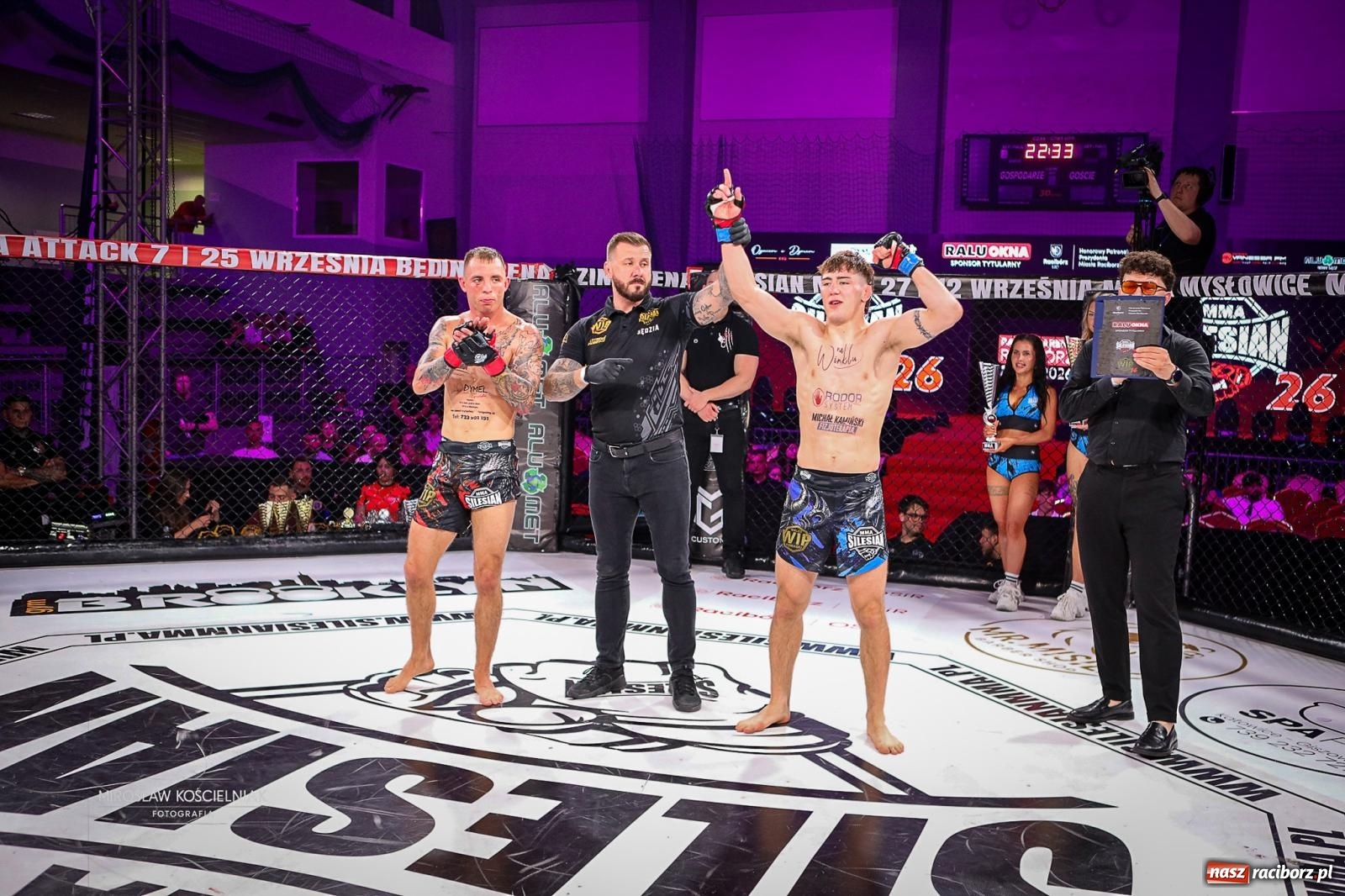 Zdjęcie w galerii na portalu naszraciborz.pl: Silesian MMA 26 i Walcz i Pomagaj 16 przyciągnęły tłumy. Rafako Arena wypełniła się do ostatniego miejsca wiadomości z regionu