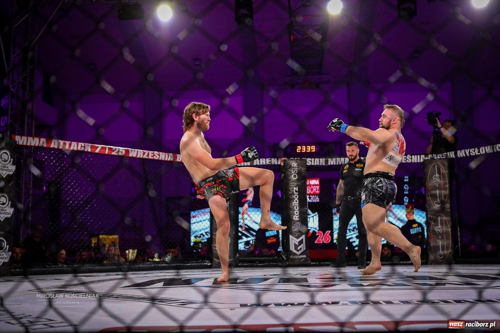 Zdjęcie w galerii na portalu naszraciborz.pl: Silesian MMA 26 i Walcz i Pomagaj 16 przyciągnęły tłumy. Rafako Arena wypełniła się do ostatniego miejsca wiadomości z regionu
