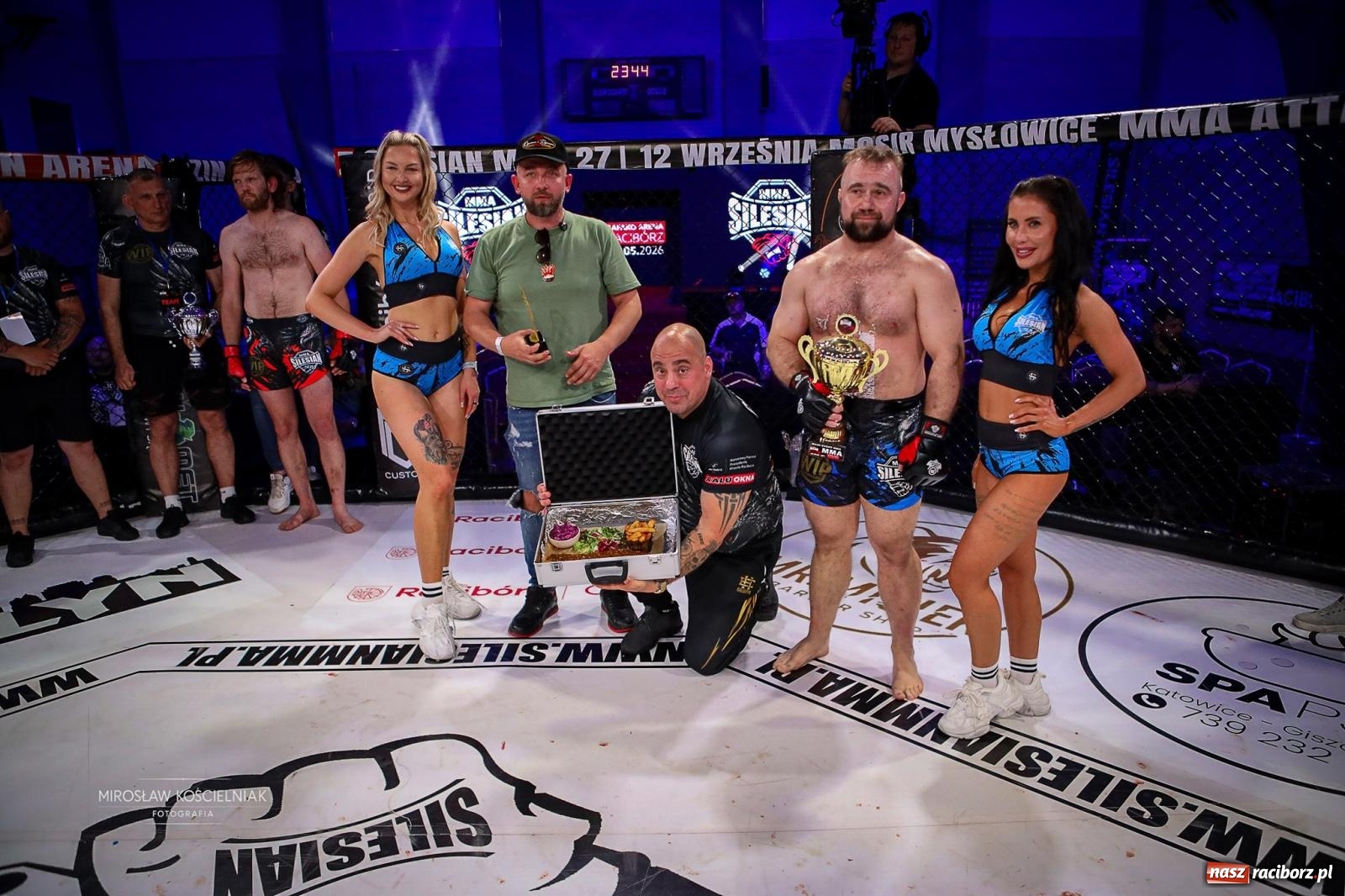 Zdjęcie w galerii na portalu naszraciborz.pl: Silesian MMA 26 i Walcz i Pomagaj 16 przyciągnęły tłumy. Rafako Arena wypełniła się do ostatniego miejsca wiadomości z regionu