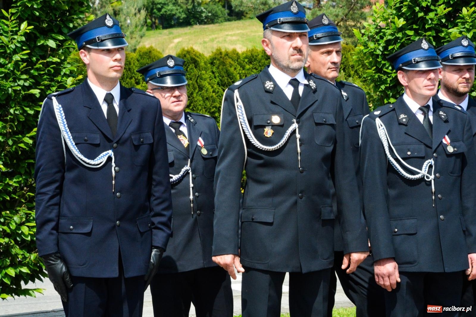 Zdjęcie w galerii na portalu naszraciborz.pl: Nowy wóz dla OSP Rudnik poświęcony i przekazany. Uroczystość połączono z obchodami Dnia Strażaka wiadomości z regionu
